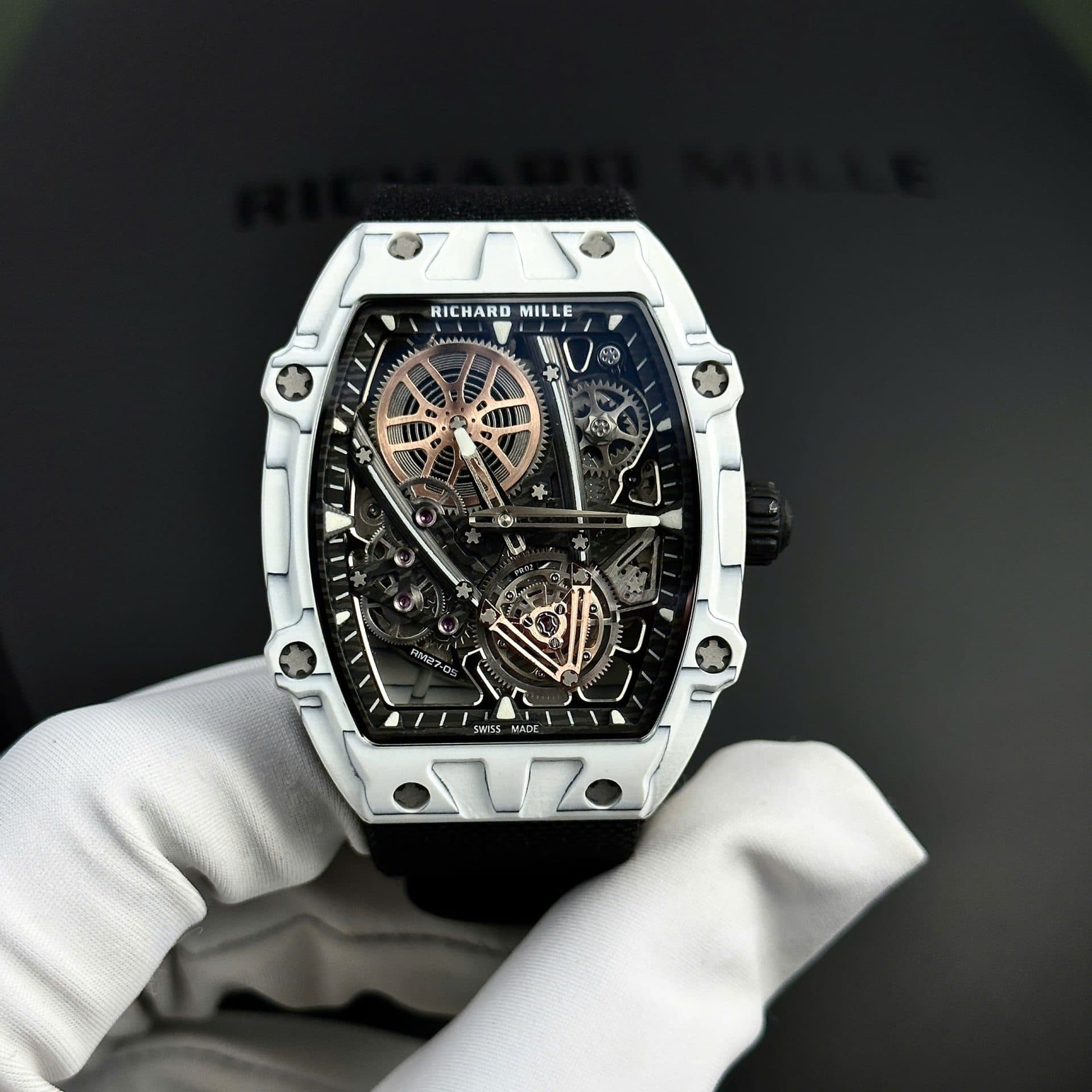 Dong-Ho-Richard-Mille-RM27-05-Rafael-Nadal-Replica-11-Vo-Carbon-Mau-Trang-37.25Γ47-8-1