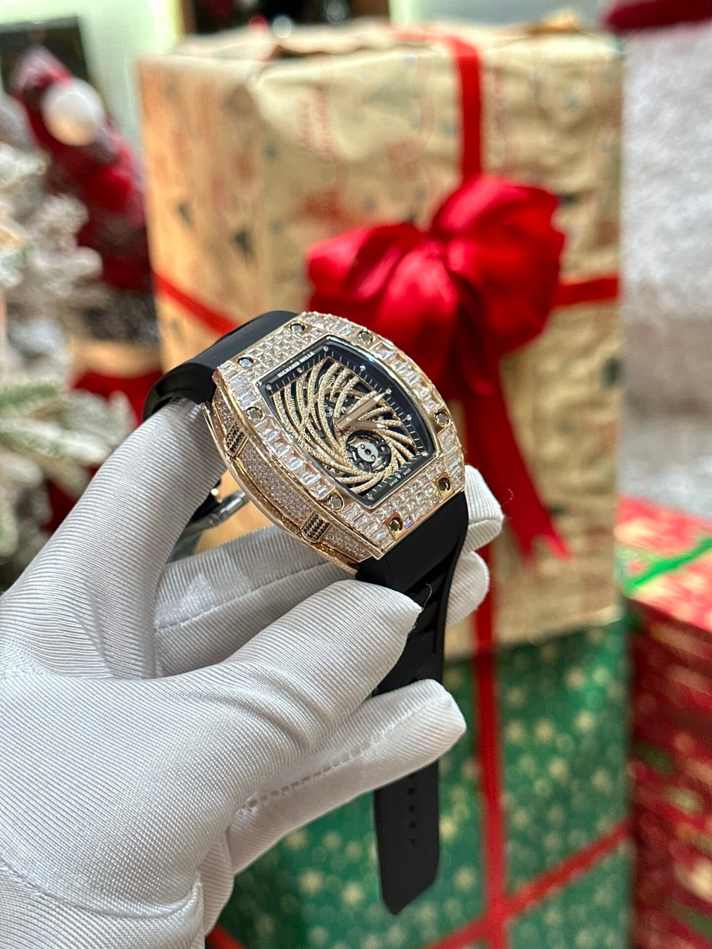 Dong-Ho-Richard-Mille-RM51-02-Rose-Gold-Dinh-Da-Rep-11-Thuy-Sy-40mm-2-1