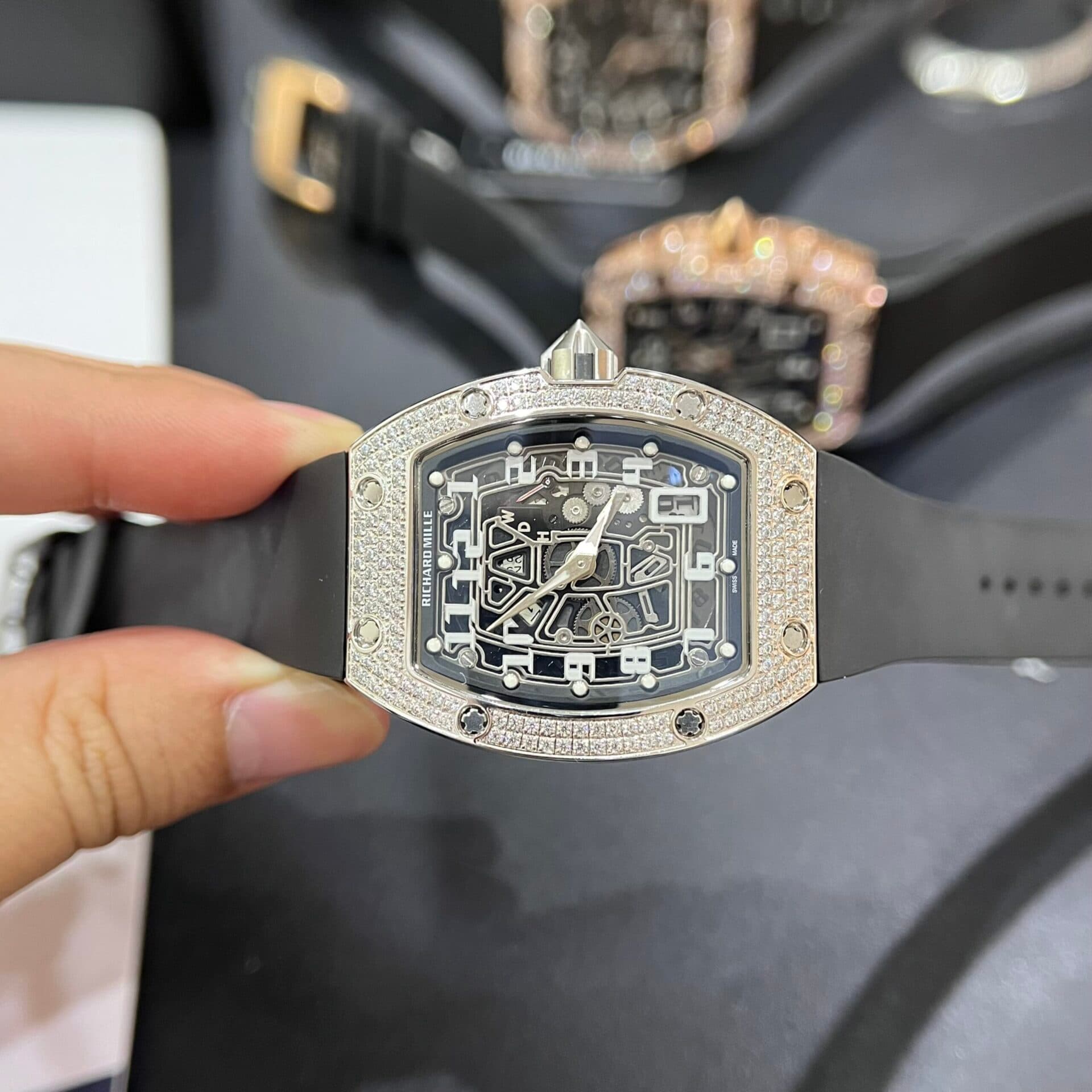 Dong-Ho-Richard-Mille-RM67-01-Replica-11-Dinh-Da-40mm-4-scaled-1