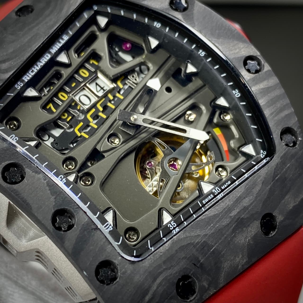 Dong-Ho-Richard-Mille-RM70-01-Replica-Cao-Cap-Vo-Carbon-45mm-8-1