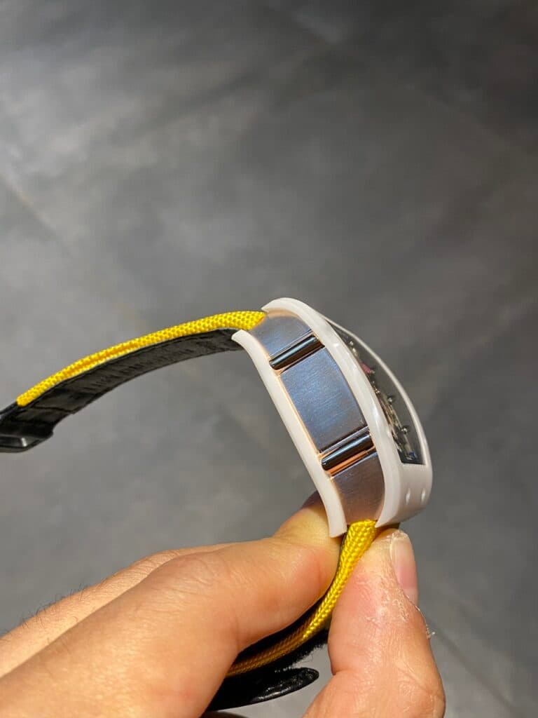 Dong-Ho-Richard-Mille-RM88-Smiley-Replica-Cao-Cap-42mm-1-1