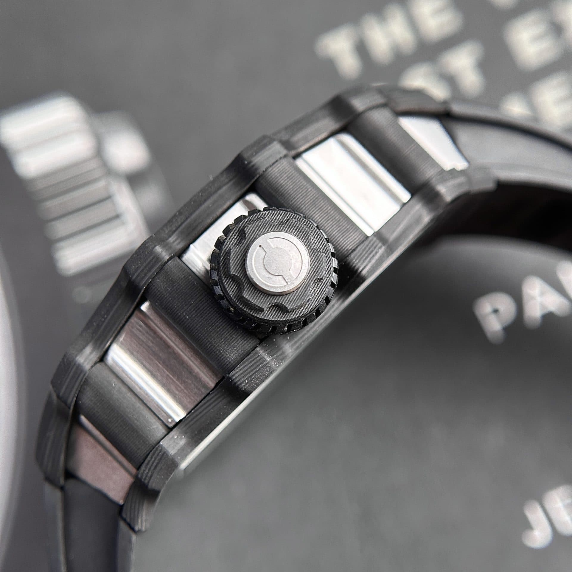 Dong-Ho-Richard-Mille-Replica-11-RM21-02-Tourbillon-Aerodyne-43mm-4-1