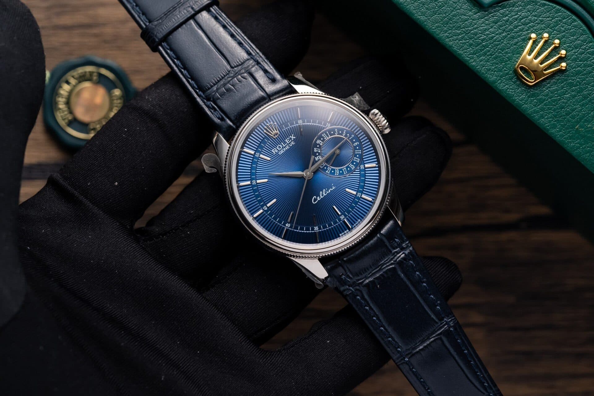 Dong-Ho-Rolex-Cellini-Date-50519-Mat-So-Xanh-Rep-11-39mm-2-1