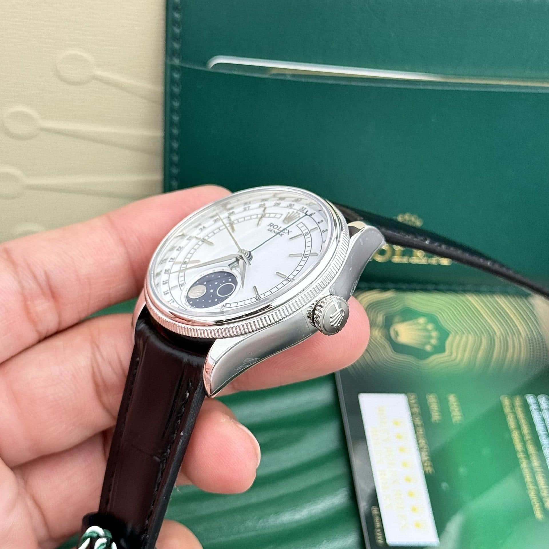 Dong-Ho-Rolex-Cellini-Moonphase-Replica-11-Cao-Cap-Mau-Den-3-1