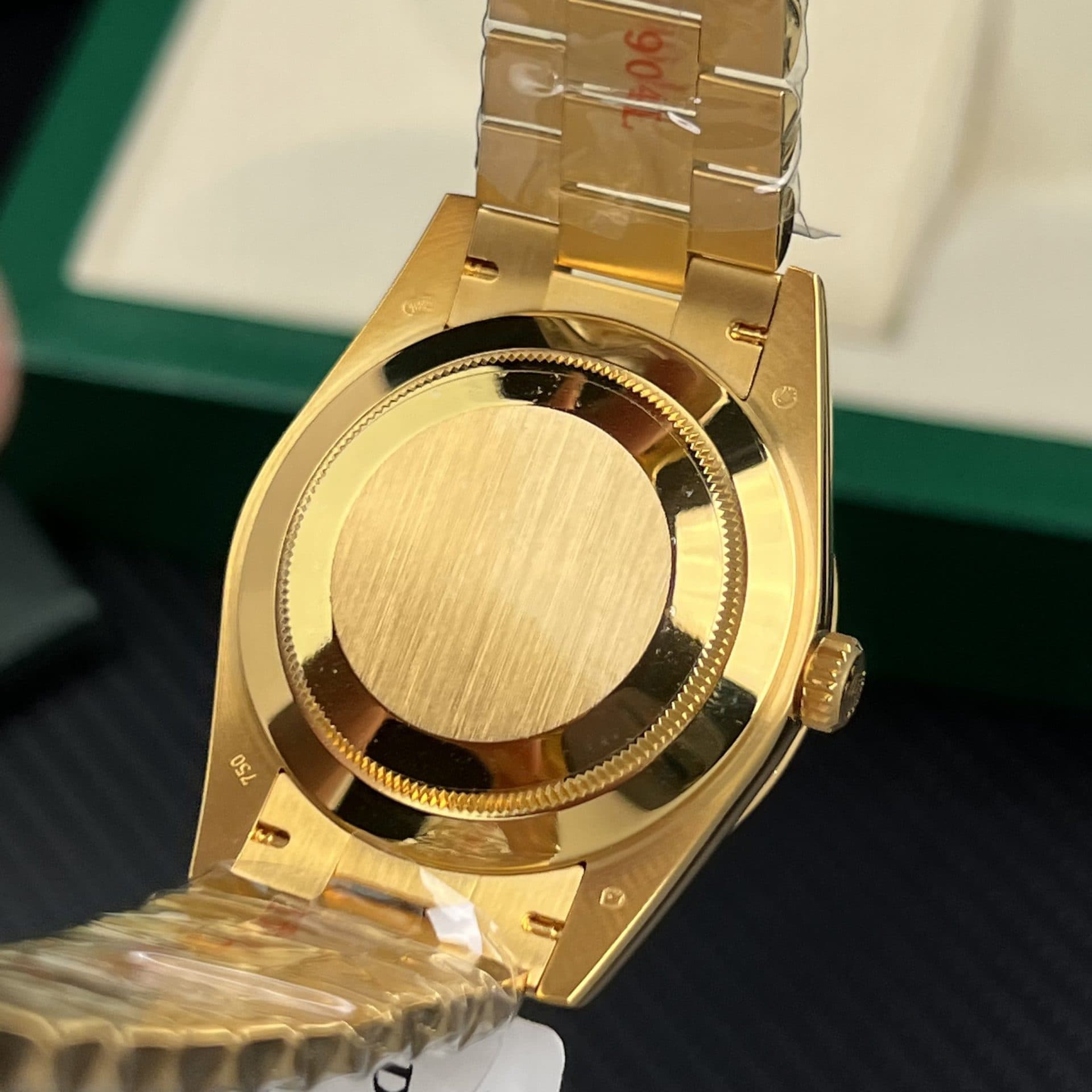 Dong-Ho-Rolex-Che-Tac-Day-Date-Coc-So-Da-Baguette-Boc-Vang-That-Trong-Luong-177gram-GM-Factory-40mm-7-1