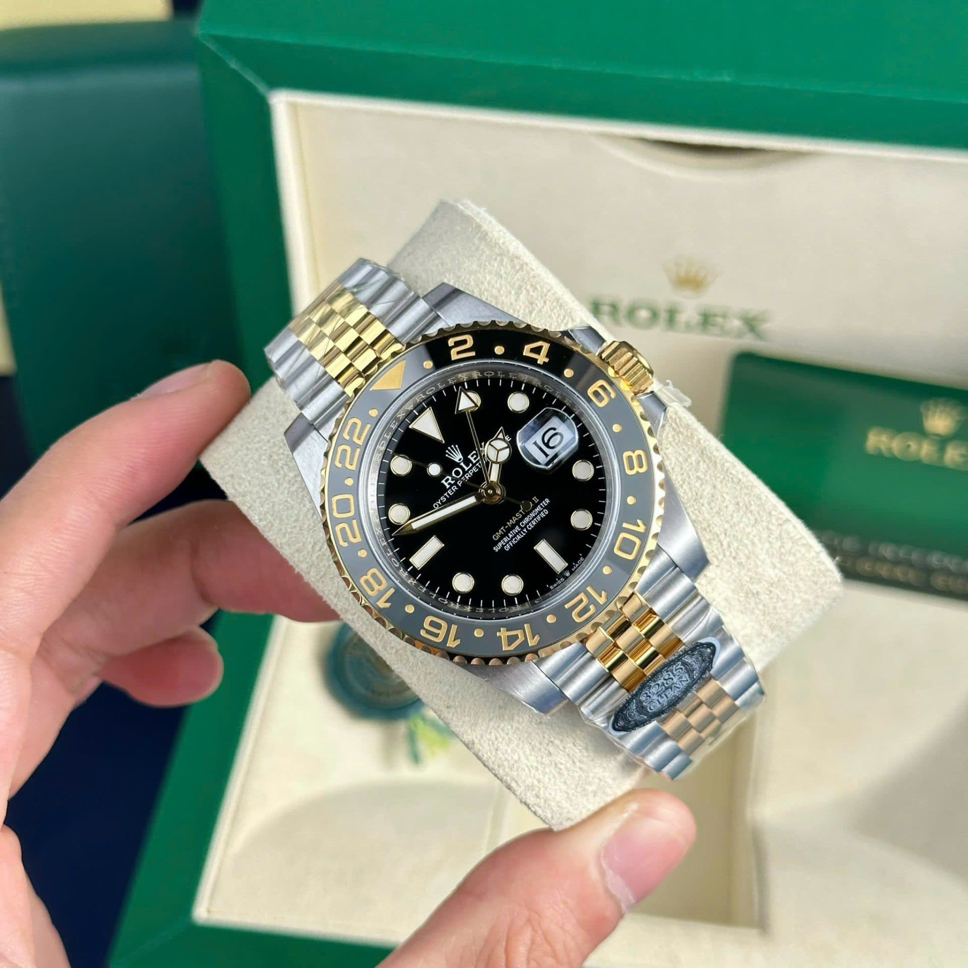 Dong-Ho-Rolex-Che-Tac-GMT-Master-II-126713GRNR-Clean-Factory-41mm-21-1