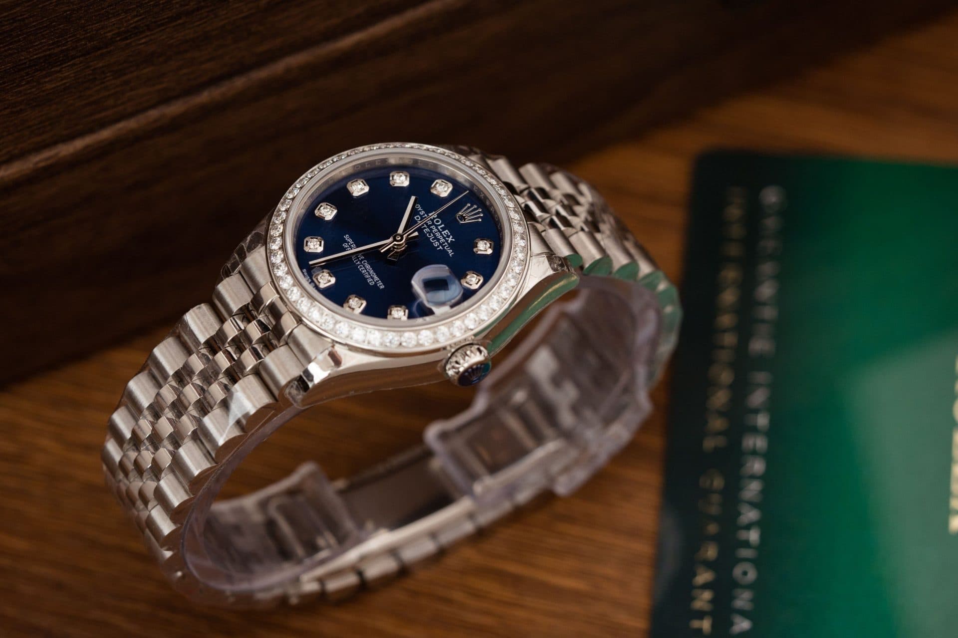 Dong-Ho-Rolex-Che-Tac-Nu-DateJust-Mat-Xanh-Dinh-Da-31mm-1-1