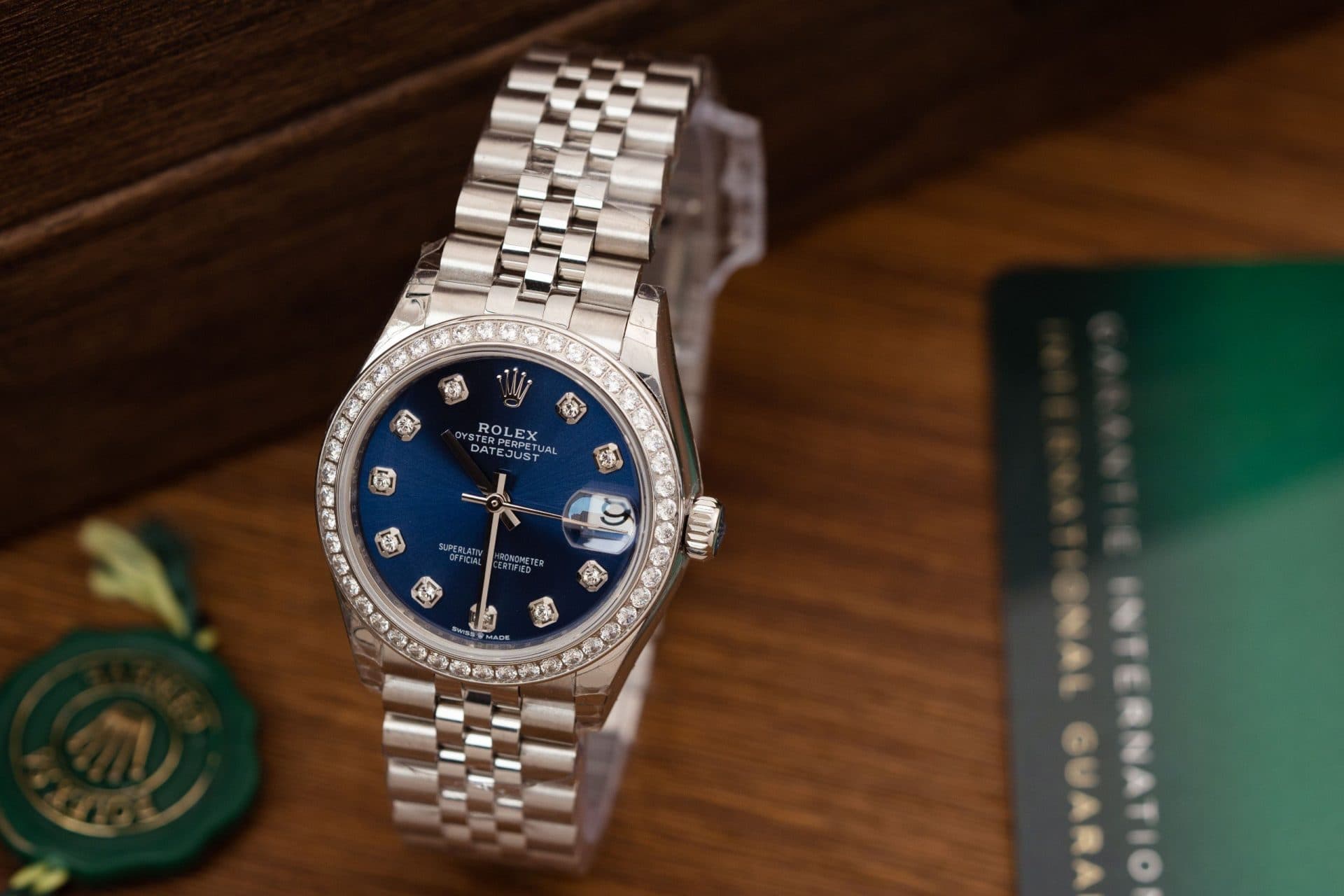 Dong-Ho-Rolex-Che-Tac-Nu-DateJust-Mat-Xanh-Dinh-Da-31mm-2-1