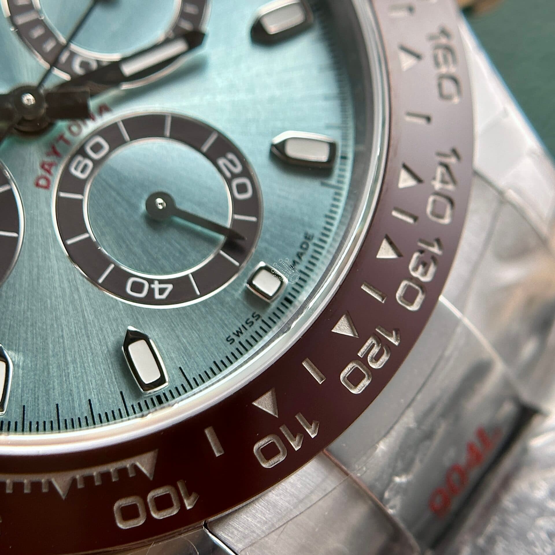 Dong-Ho-Rolex-Cosmograph-Daytona-116506-Tinh-Chinh-Nang-Replica-V2-40mm-4-1