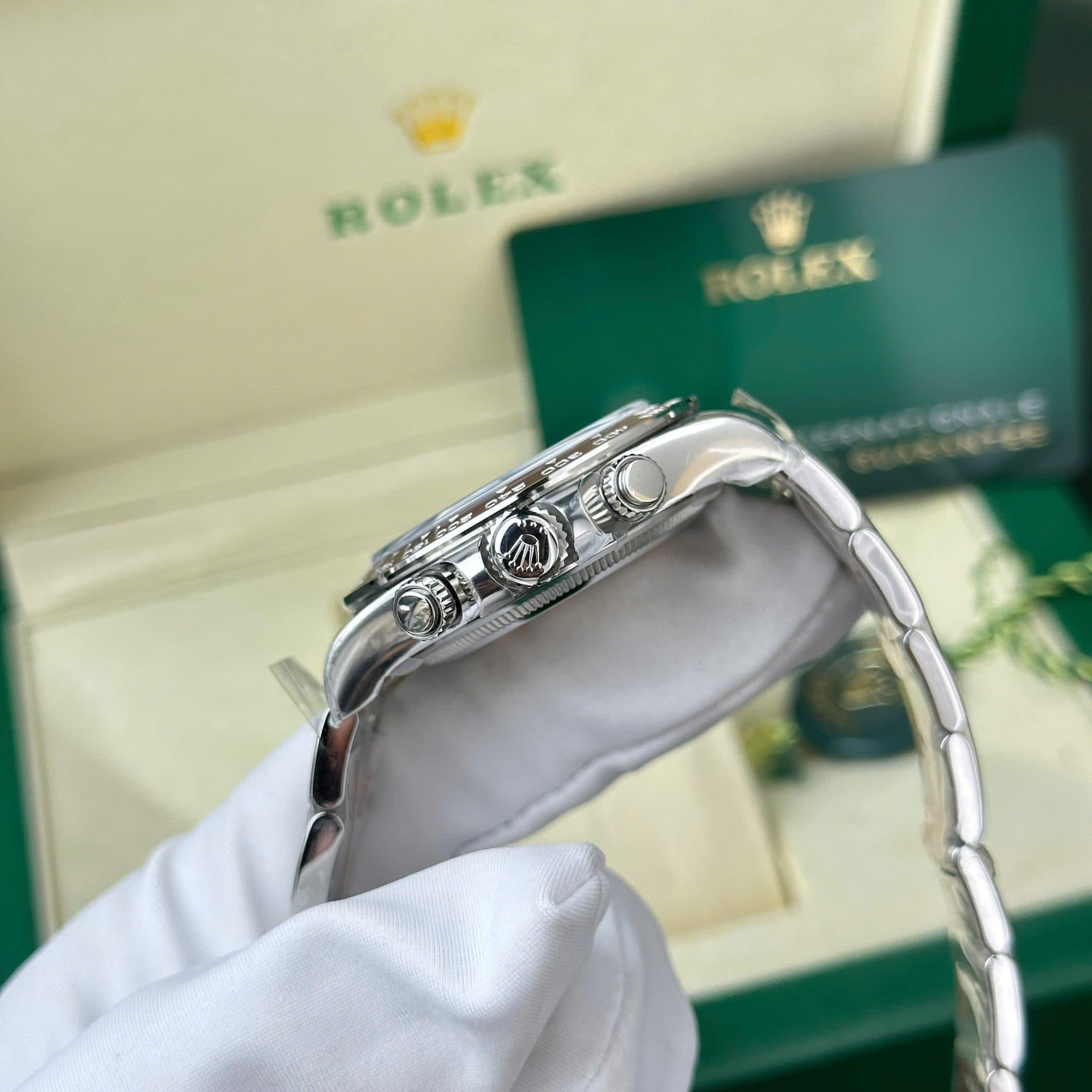 Dong-Ho-Rolex-Cosmograph-Daytona-126506-Mat-Xanh-Bang-Coc-So-Da-Quang-Nha-May-Clean-40mm-8-1
