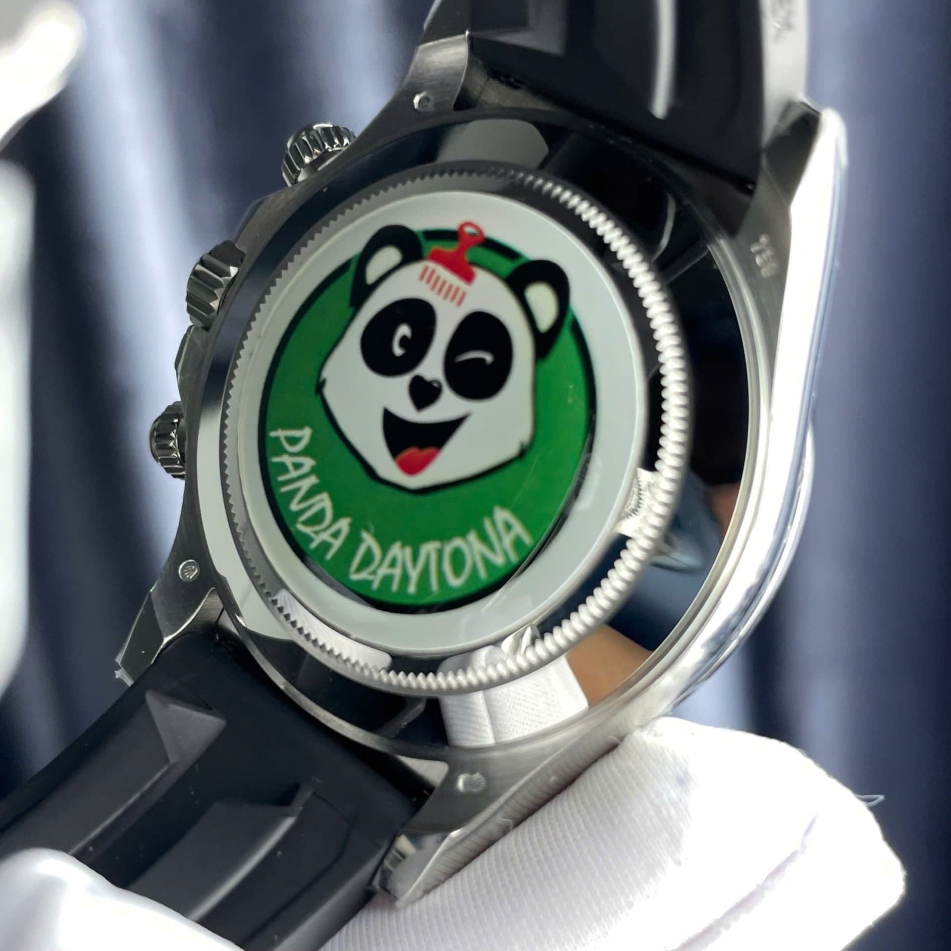 Dong-Ho-Rolex-Cosmograph-Daytona-Eye-Of-The-Tiger-Che-Tac-Kim-Cuong-Moissanite-Baguette-40mm-8-1