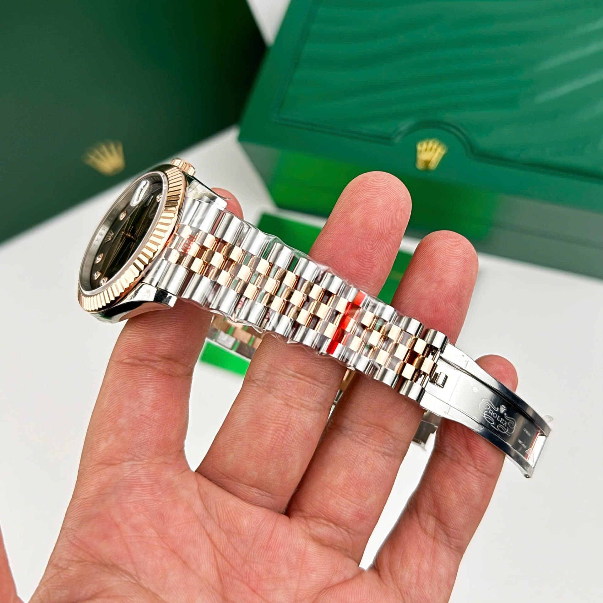 Dong-Ho-Rolex-DateJust-126331-Replica-11-Mat-Chocolate-Coc-So-Dinh-Da-41mm-5-1