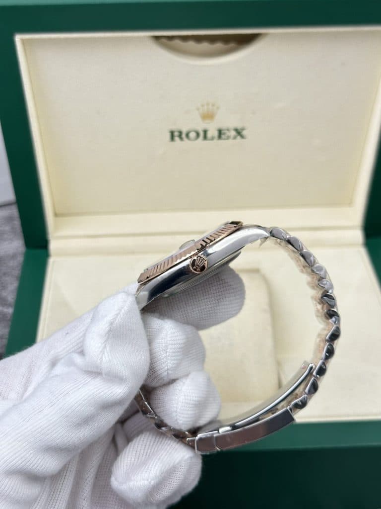 Dong-Ho-Rolex-DateJust-126331-Replica-11-Mat-Den-Nha-May-Clean-41mm-5-1
