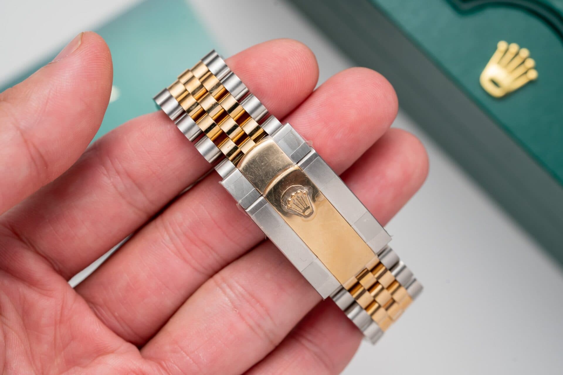 Dong-Ho-Rolex-DateJust-Boc-Vang-Mat-Vang-Champagne-GM-Factory-41mm-3-2