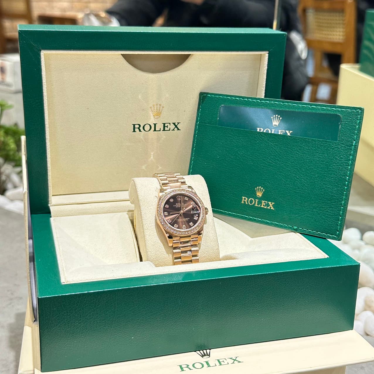 Dong-Ho-Rolex-DateJust-Fake-Mat-Chocolate-Day-Oyster-BP-Factory-31mm-5-1