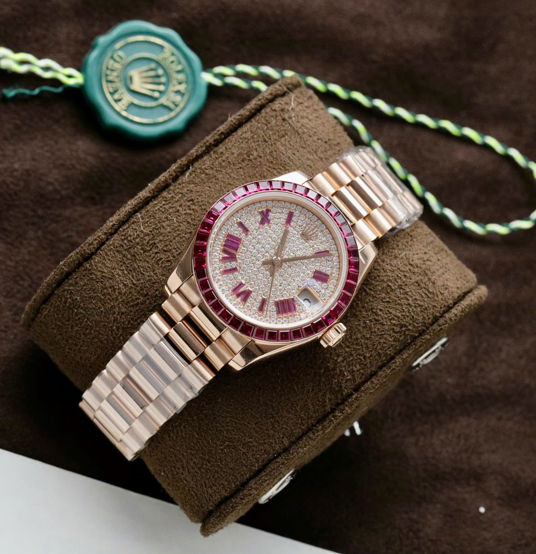 Dong-Ho-Rolex-DateJust-Nu-Che-Tac-Boc-Vang-That-Ruby-Baguette-Moissanite-31mm-7-2