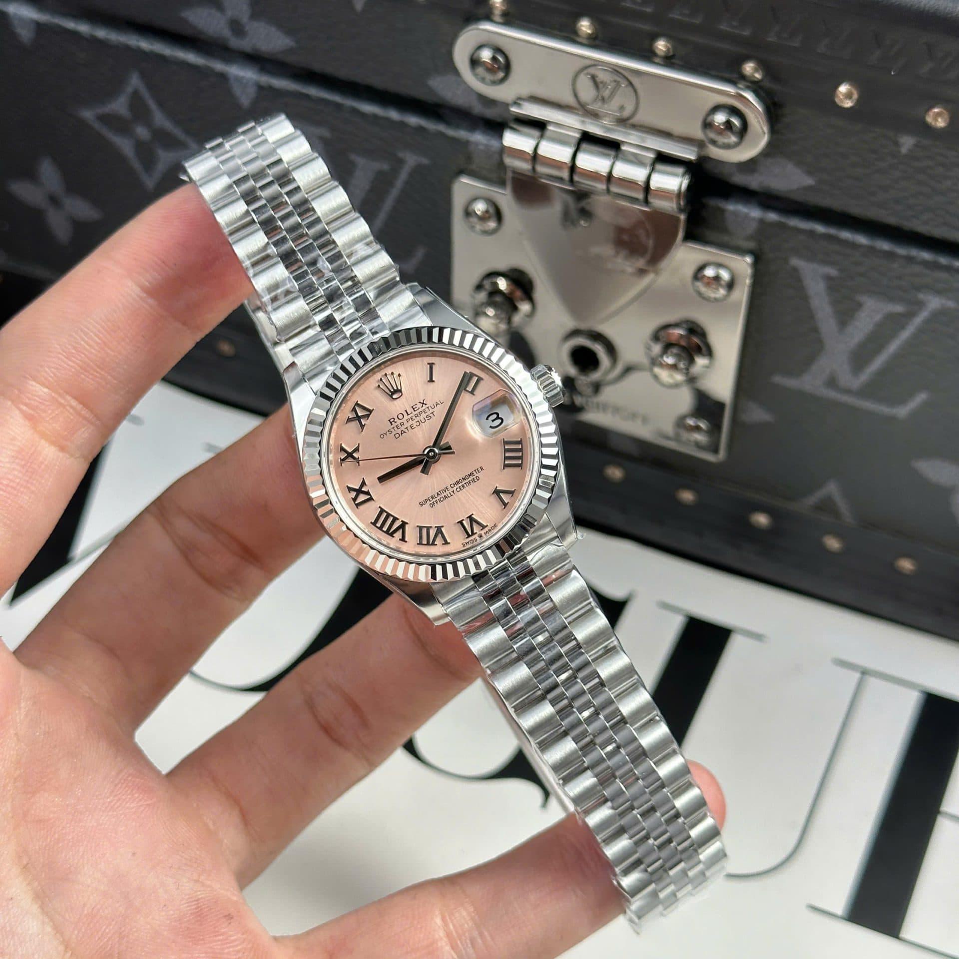 Dong-Ho-Rolex-DateJust-Rep-11-Cao-Cap-Mat-Hong-Coc-So-La-Ma-Xuong-THB-31mm-1-1