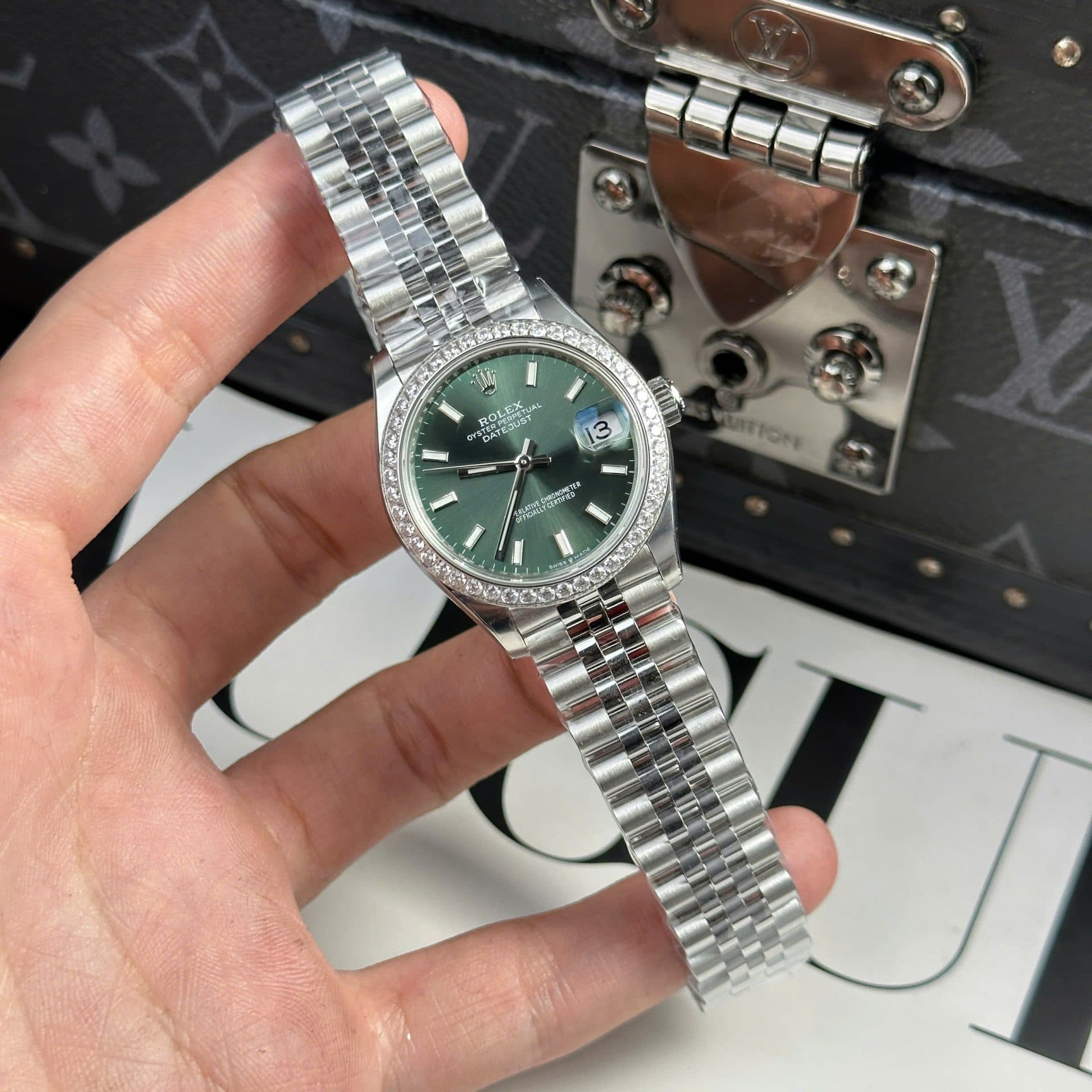 Dong-Ho-Rolex-DateJust-Replica-11-Mat-Xanh-La-Cay-Coc-So-Da-Quang-Nha-May-THB-31mm-1-1