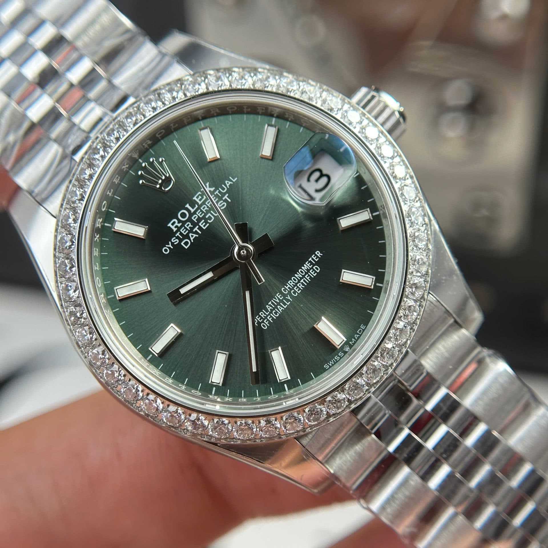 Dong-Ho-Rolex-DateJust-Replica-11-Mat-Xanh-La-Cay-Coc-So-Da-Quang-Nha-May-THB-31mm-3-1