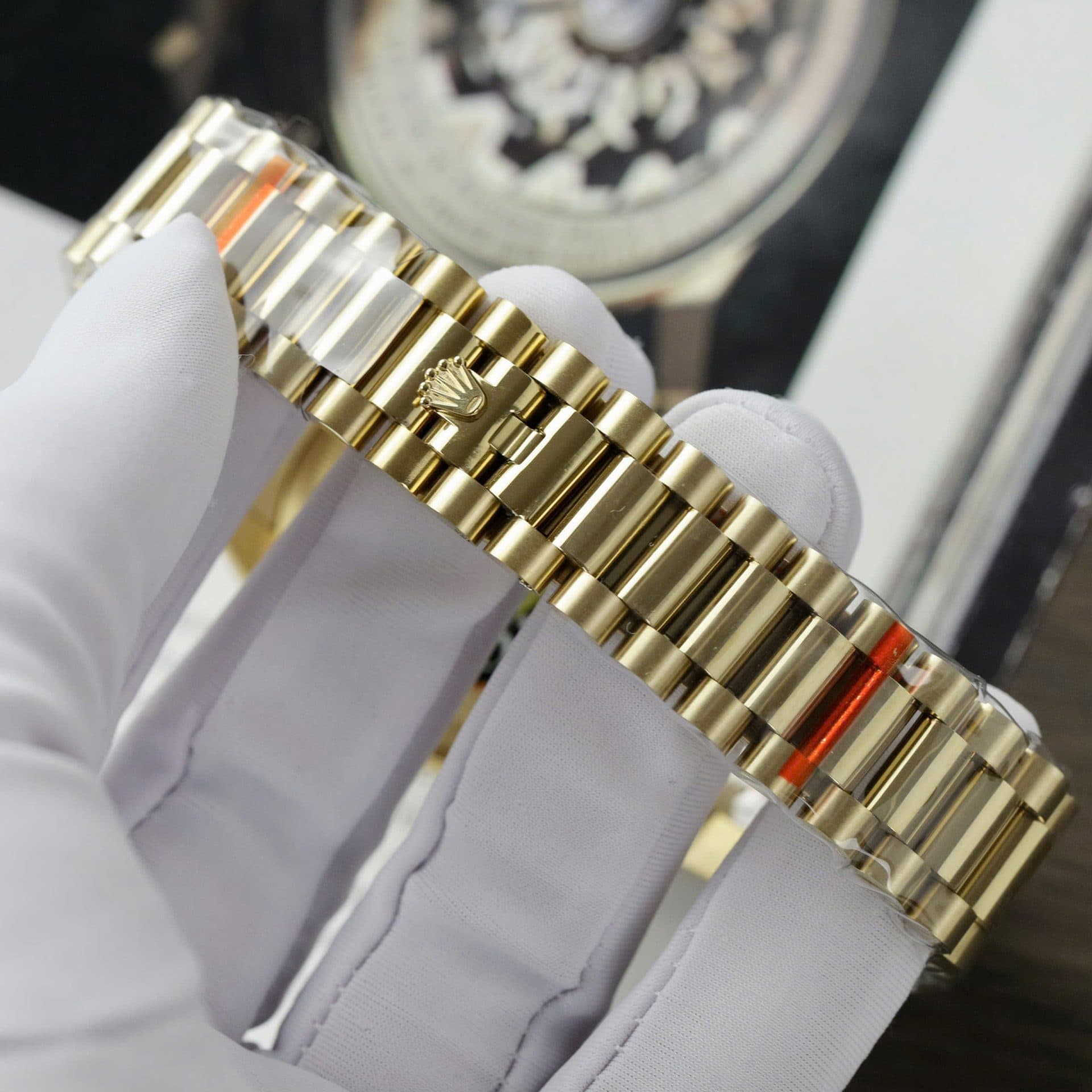Dong-Ho-Rolex-Day-Date-128238-Rep-11-2