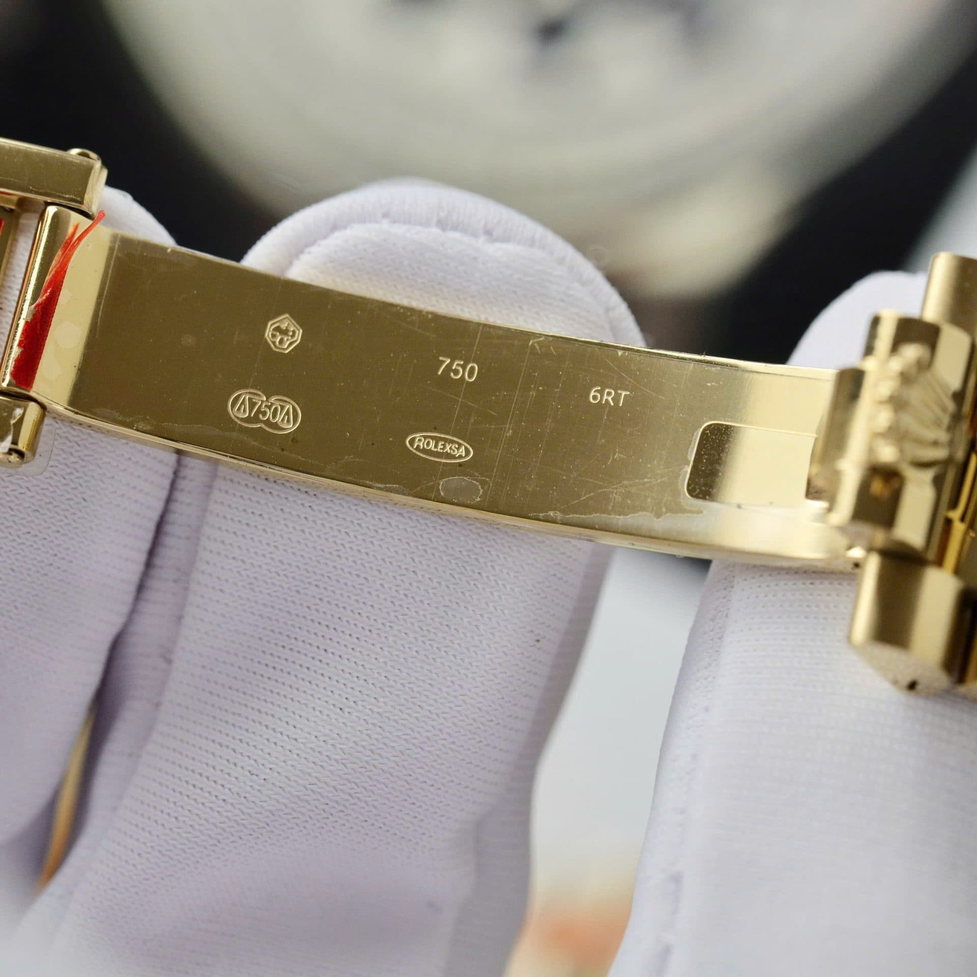 Dong-Ho-Rolex-Day-Date-128238-Replica-11-2