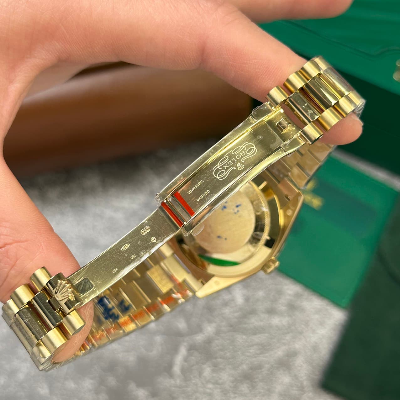 Dong-Ho-Rolex-Day-Date-228238-Rep-11-Thuy-Sy-Day-President-V2-GM-Factory-40mm-4-1