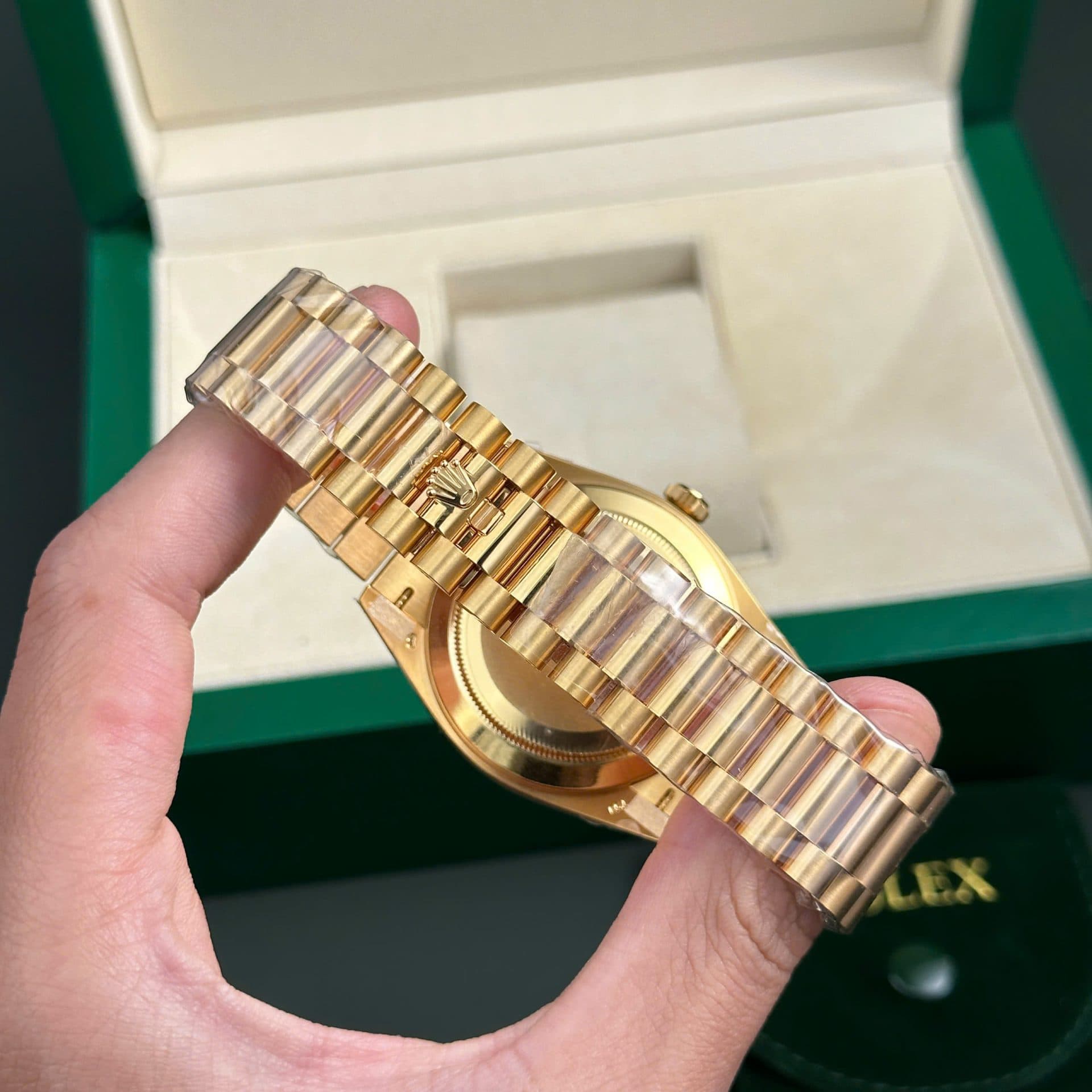 Dong-Ho-Rolex-Day-Date-228238-Replica-11-Mat-Vang-May-Caliber-3255-Thuy-Sy-Nha-May-AR-40mm-4-1