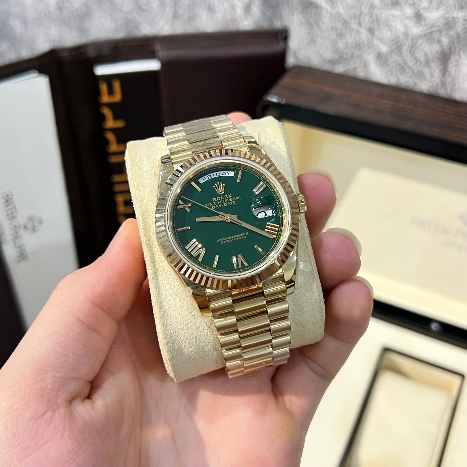 Dong-Ho-Rolex-Day-Date-228238-Replica-11-Tinh-Chinh-166gr-GM-V2-40mm-2-1