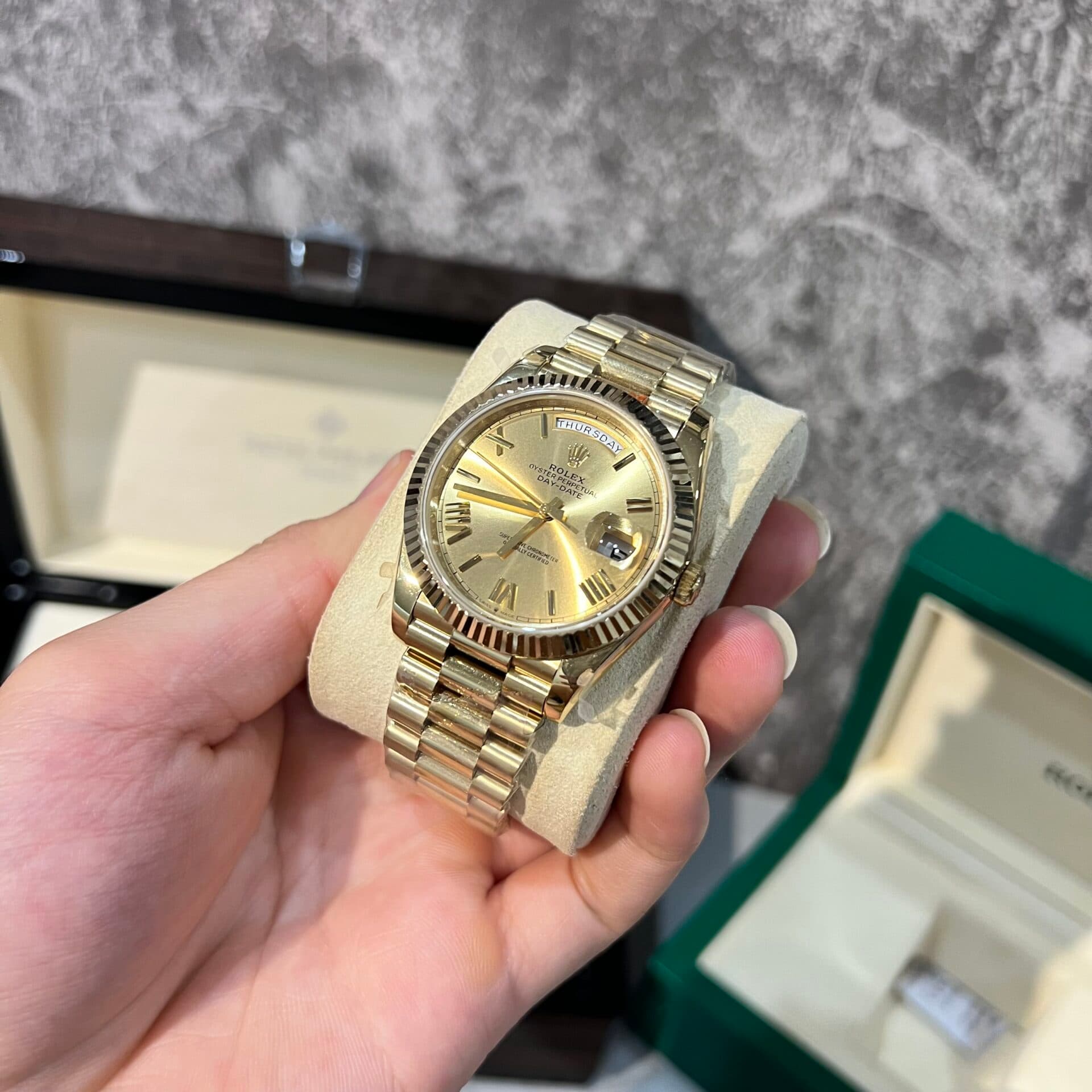Dong-Ho-Rolex-Day-Date-228238-Tinh-Chinh-166gr-GM-V2-Like-auth-40mm-4-1