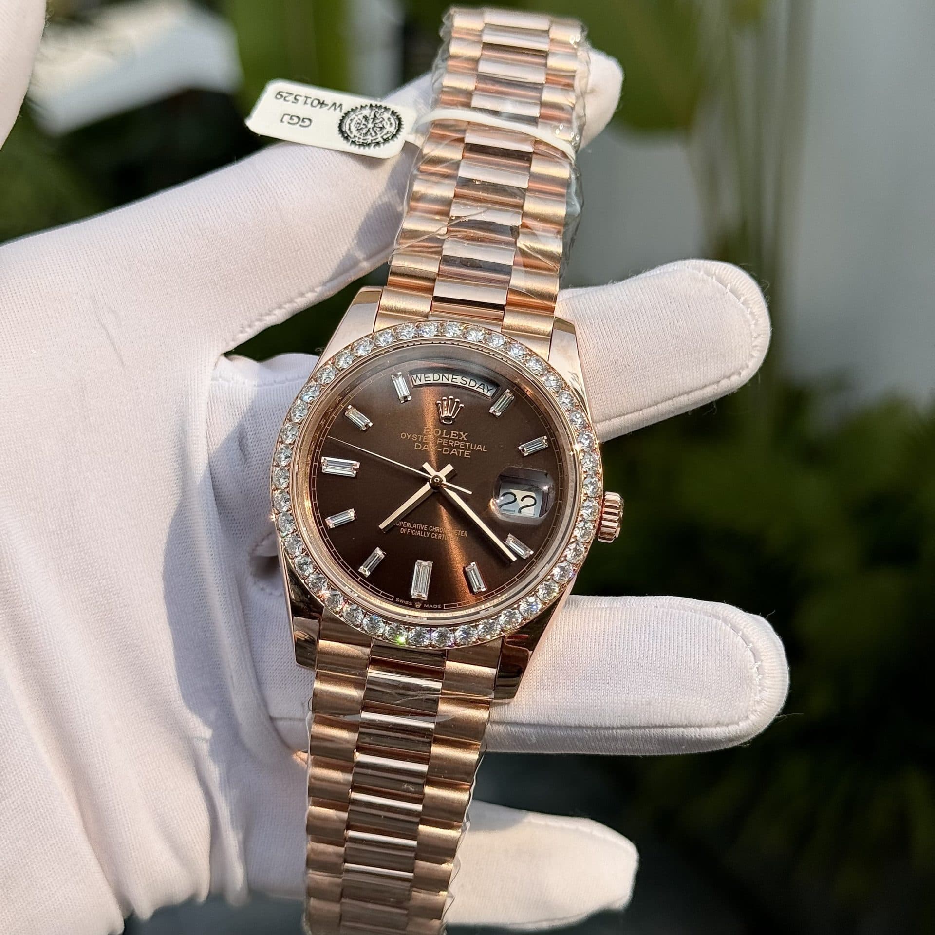 Dong-Ho-Rolex-Day-Date-Boc-Vang-18K-Do-Kim-Cuong-Moissanite-GM-V3-176-Gram-2-1