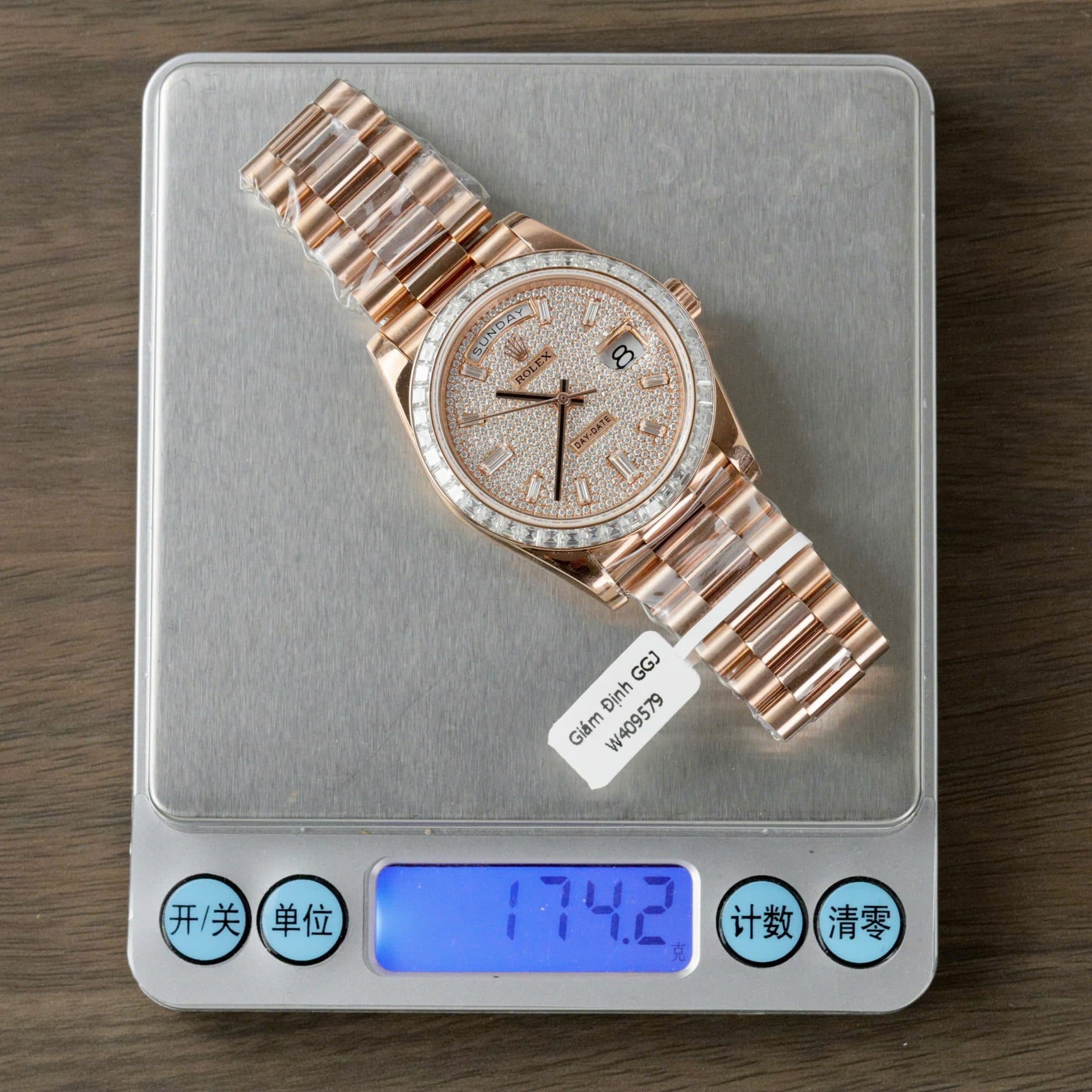 Dong-Ho-Rolex-Day-Date-Che-Tac-Boc-Vang-Hong-18K-Kim-Cuong-Moissanite-Baguette-GMF-40mm-2-1
