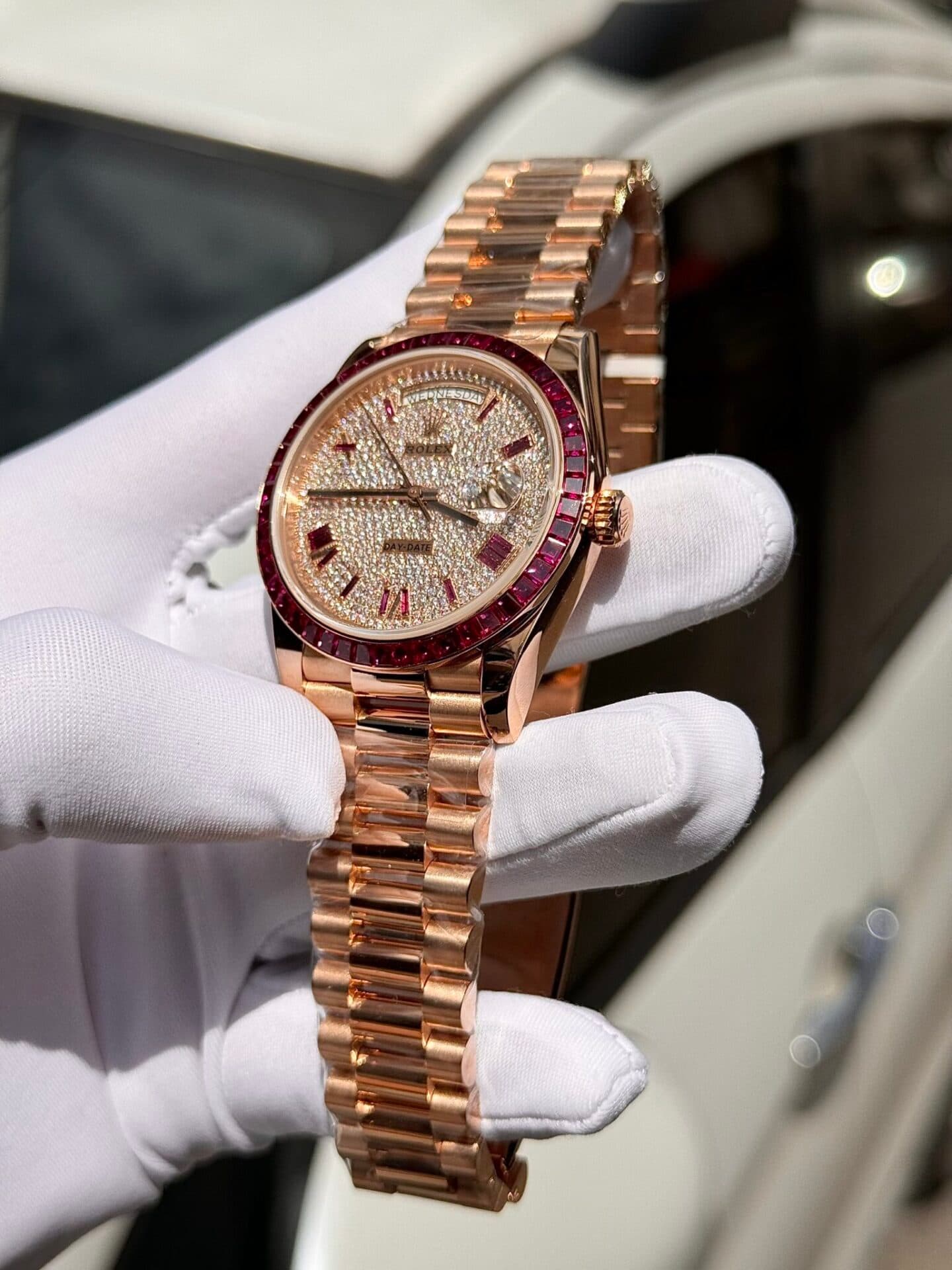 Dong-Ho-Rolex-Day-Date-Do-Da-Ruby-Do-Baguette-Moissanite-GM-Factory-40mm-4-1