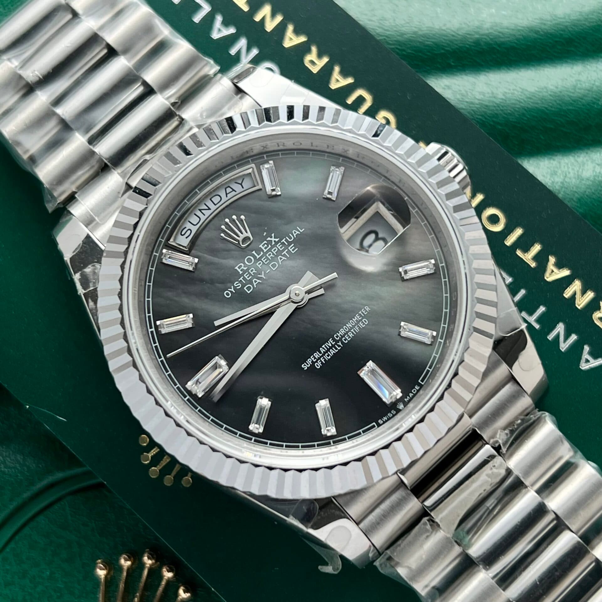 Dong-Ho-Rolex-Day-Date-Replica-11-Nam-Mat-Xa-Cu-Tim-40mm-5-scaled-1