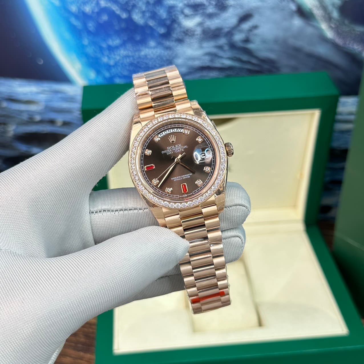 Dong-Ho-Rolex-Day-Date-Super-Fake-Coc-So-Ruby-Do-Nha-May-EW-40mm-5-1