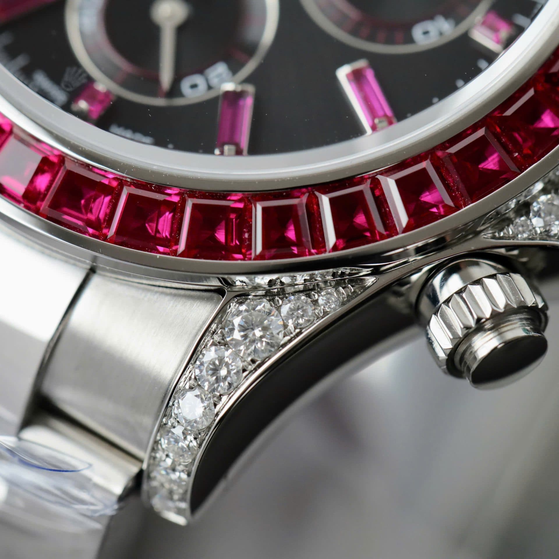 Dong-Ho-Rolex-Daytona-126599TRU-Che-Tac-Dinh-Ruby-Baguette-Tong-Hop-40mm-7-1