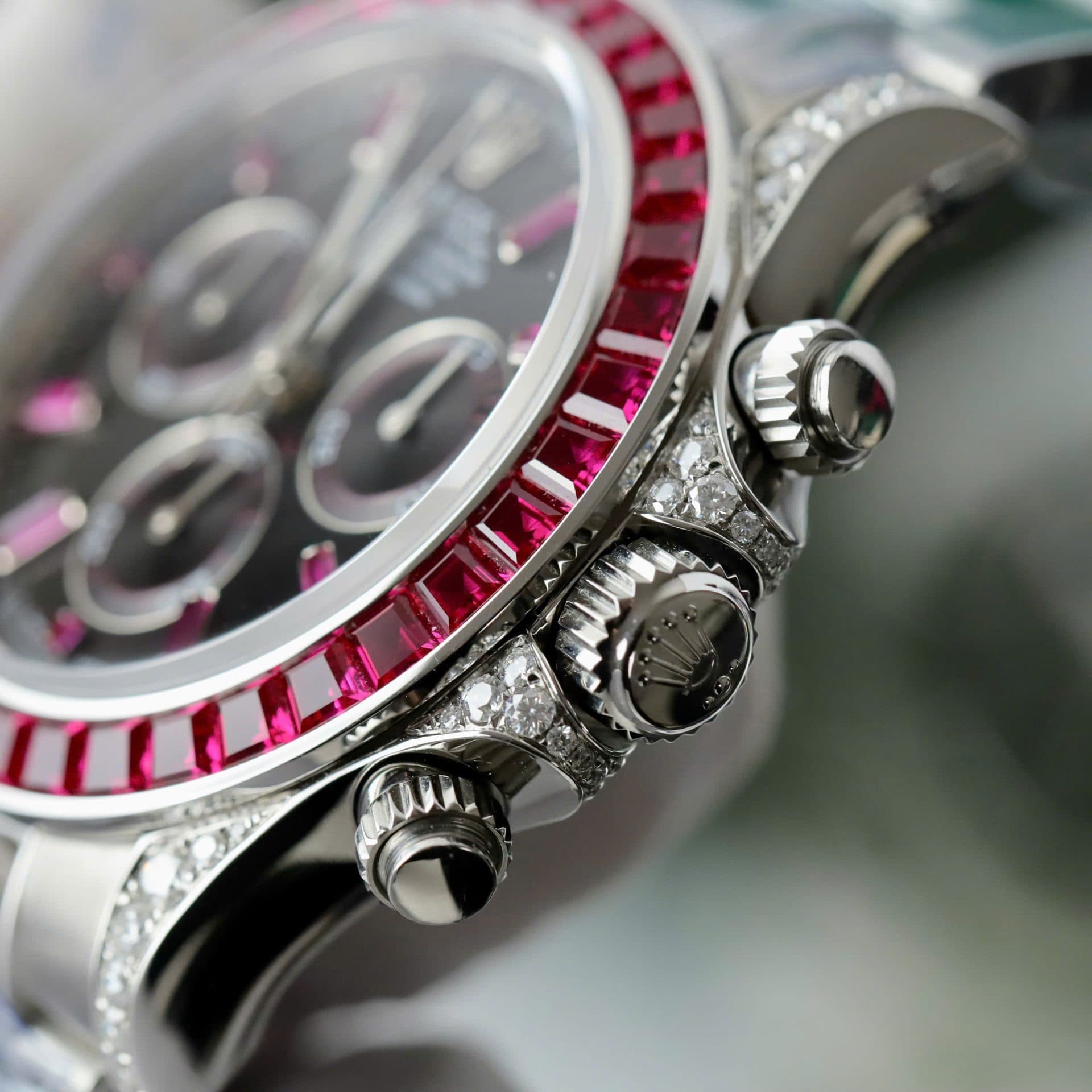 Dong-Ho-Rolex-Daytona-126599TRU-Che-Tac-Dinh-Ruby-Baguette-Tong-Hop-40mm-8-1