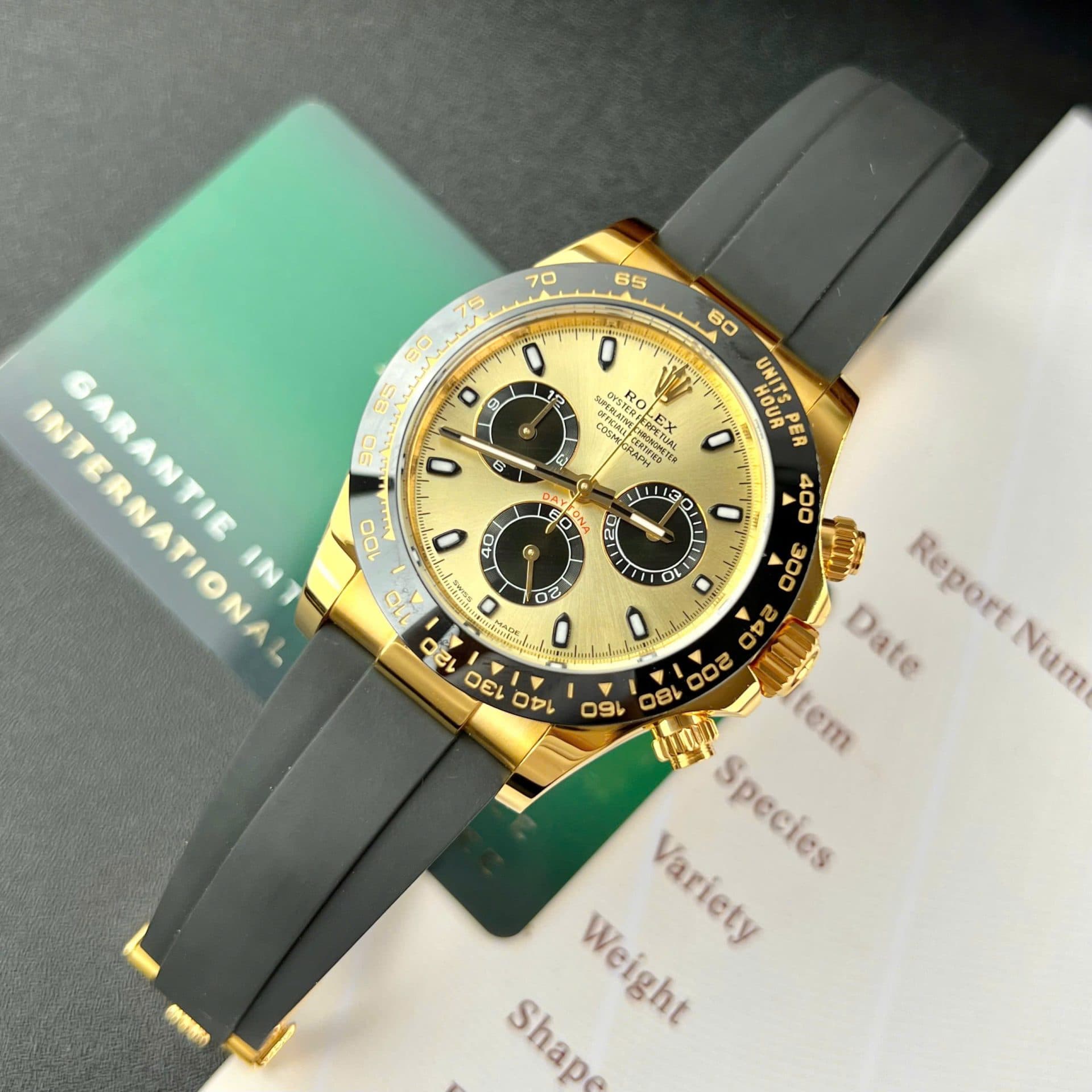 Dong-Ho-Rolex-Daytona-Che-Tac-Boc-Vang-That-Day-Cao-Su-40mm-2-1