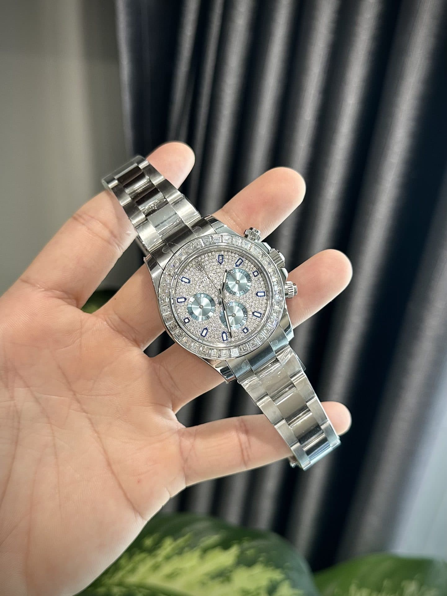 Dong-Ho-Rolex-Daytona-Dinh-Kim-Cuong-Moissanite-Replica-11-Thuy-Sy-40mm-3-1