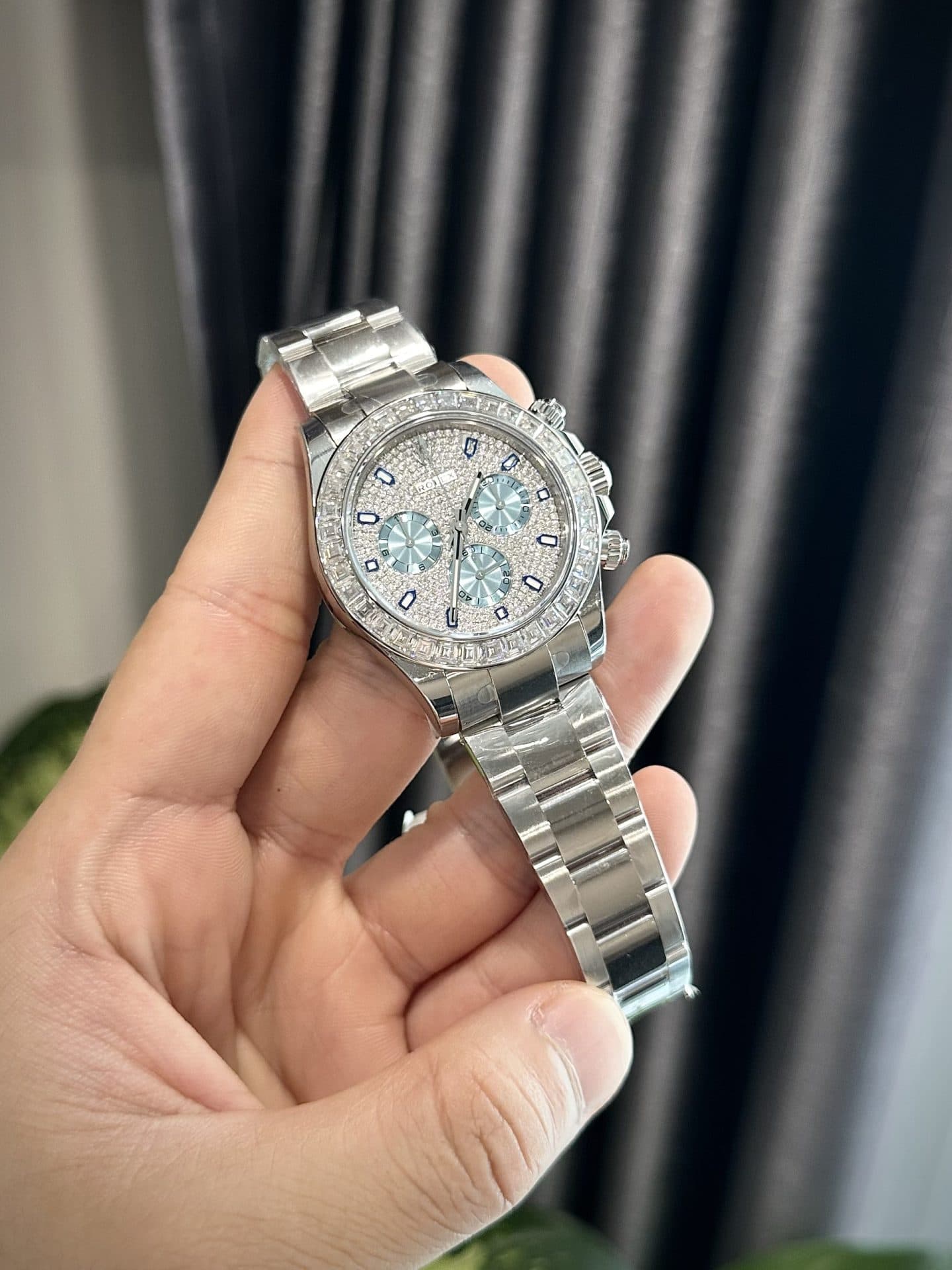 Dong-Ho-Rolex-Daytona-Dinh-Kim-Cuong-Moissanite-Replica-11-Thuy-Sy-40mm-7-1