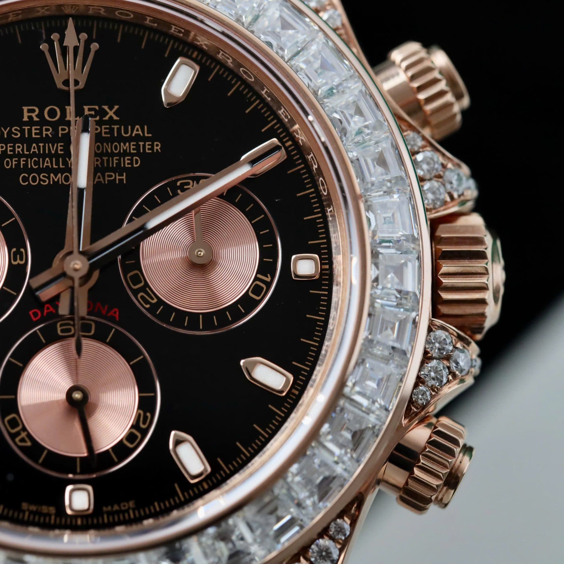 Dong-Ho-Rolex-Daytona-Mat-Den-Che-Tac-Boc-Vang-Dinh-Kim-Cuong-Moissanite-Baguette-40mm-6-1