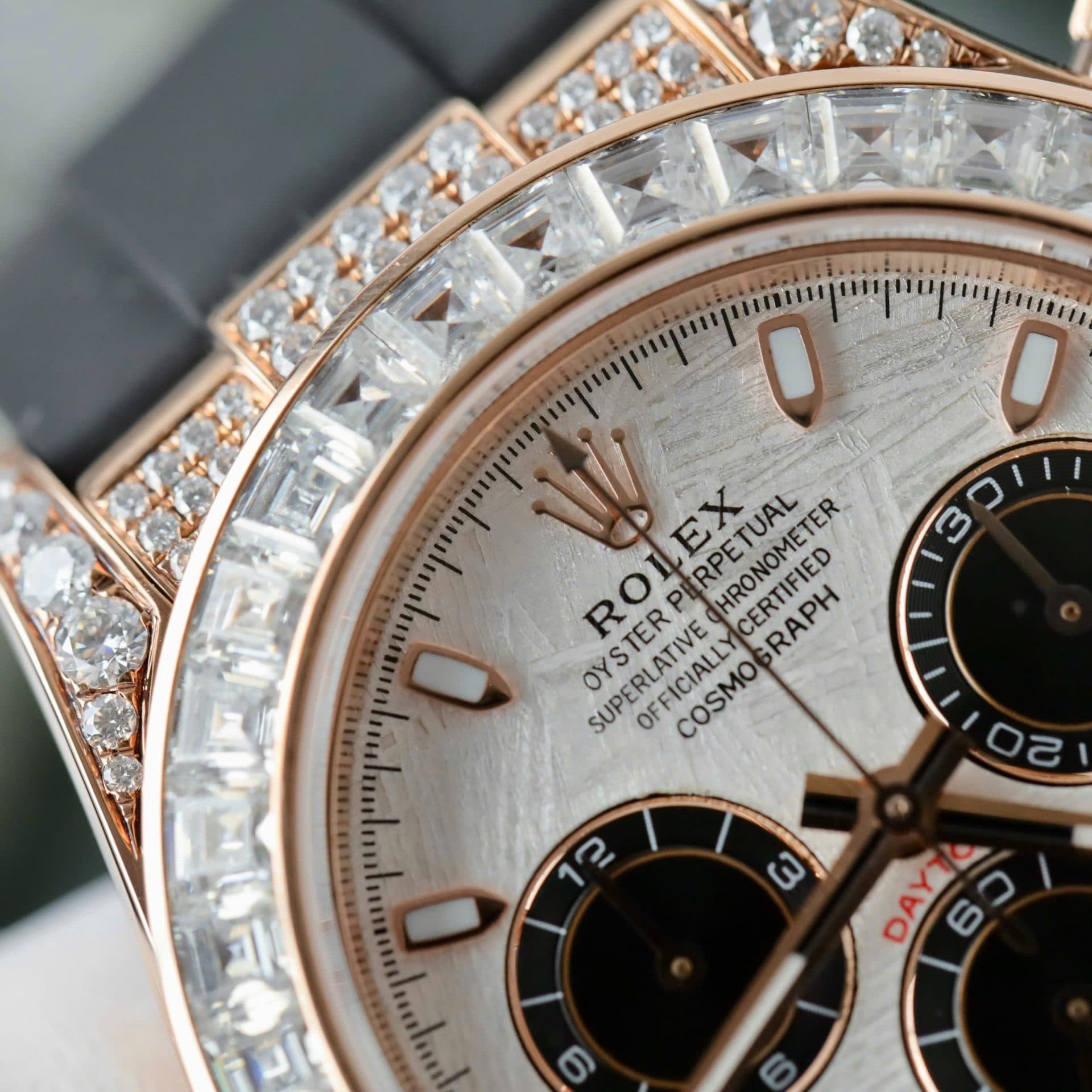 Dong-Ho-Rolex-Daytona-Mat-Thien-Thach-Che-Tac-Boc-Vang-That-Dinh-Kim-Cuong-Moissanite-Baguette-40mm-6-1