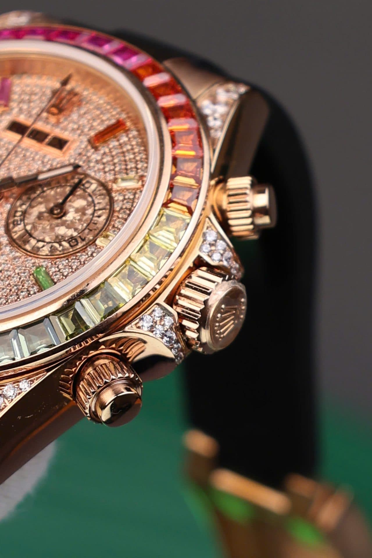 Dong-Ho-Rolex-Daytona-Rainbow-Replica-11-Day-Cao-Su-Nha-May-MS-40mm-8-1