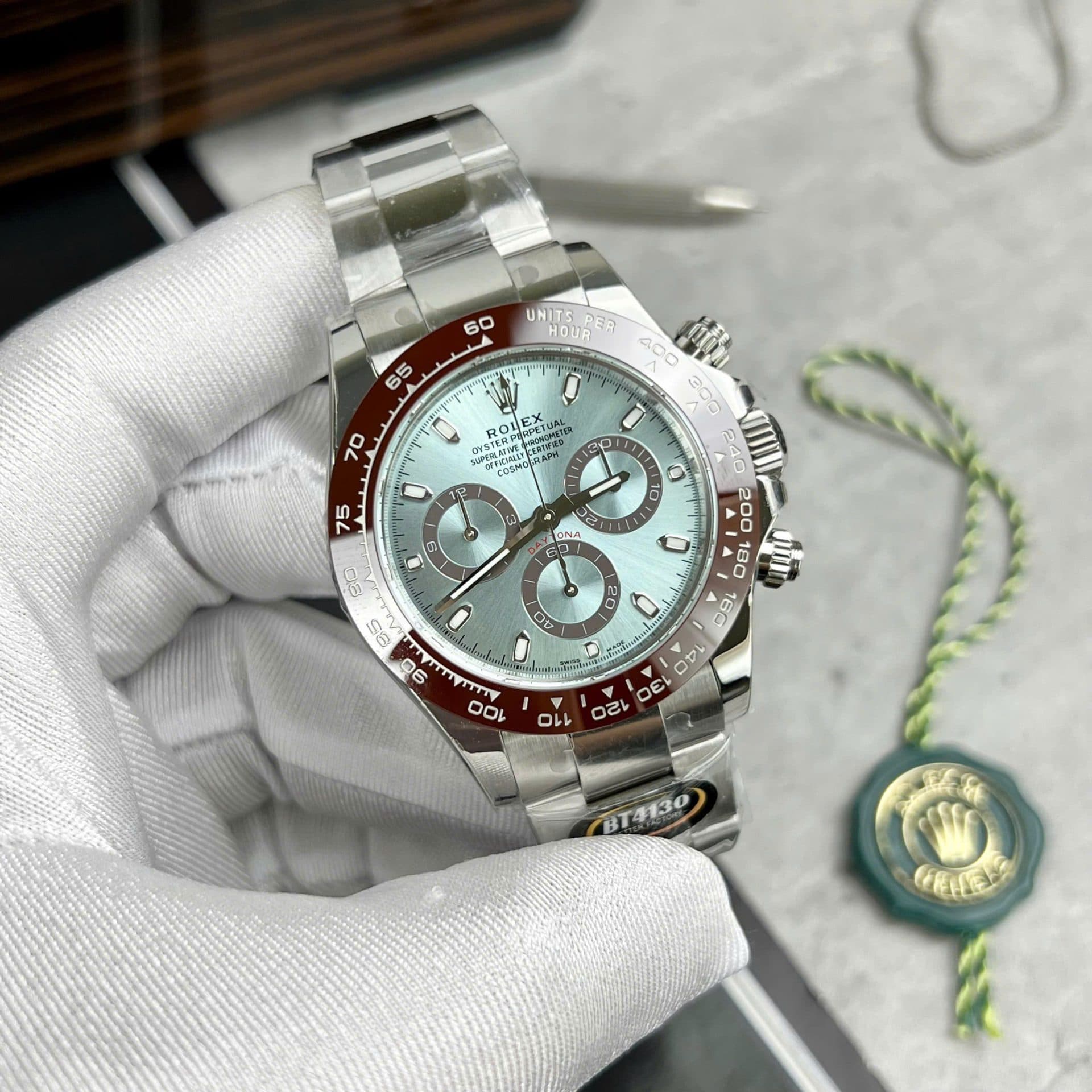 Dong-Ho-Rolex-Daytona-Replica-11-Mat-Xanh-Bang-Coc-So-Da-Quang-Nha-May-BT-40mm-2-1