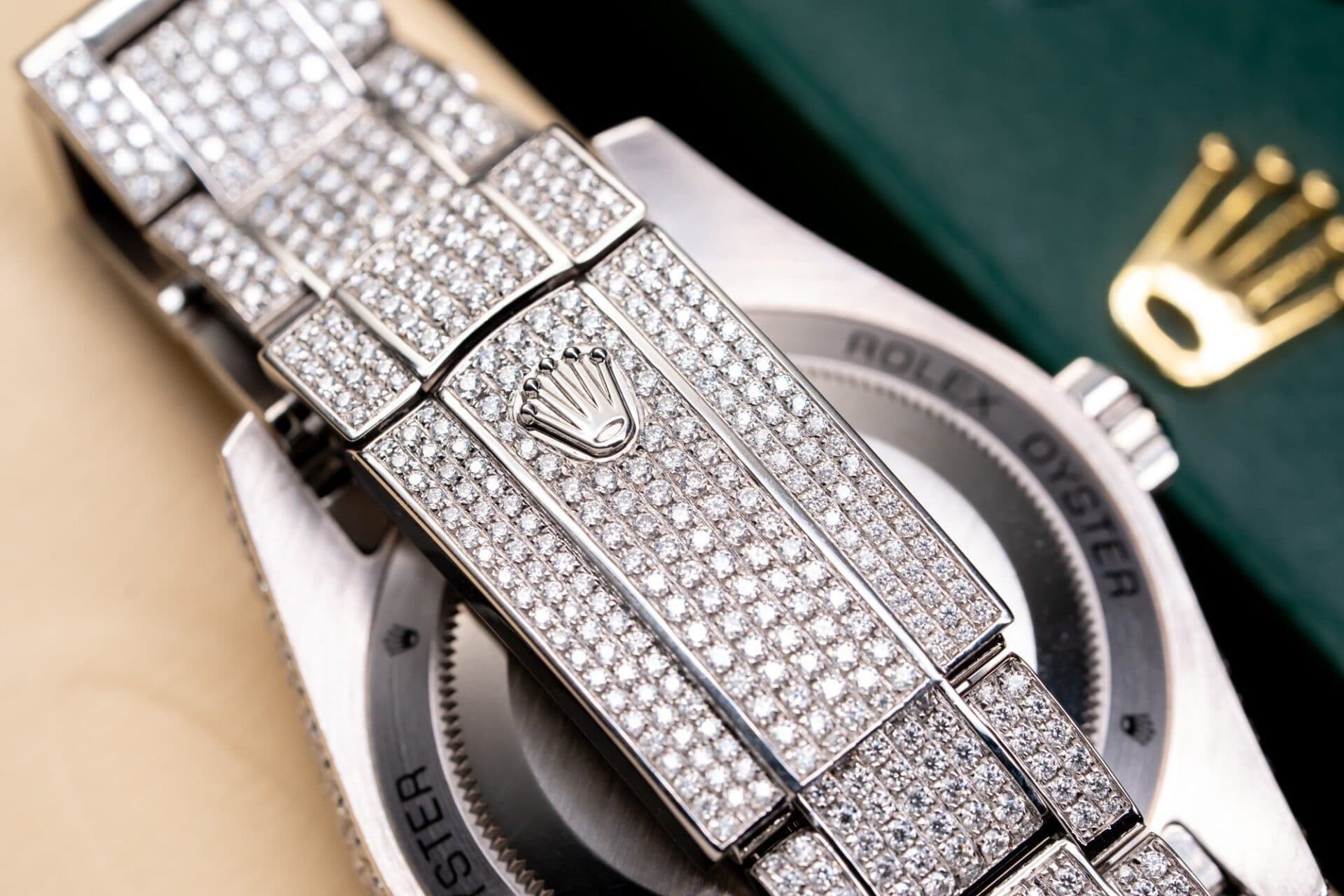 Dong-Ho-Rolex-Dinh-Kim-Cuong-Moissanite-3-3