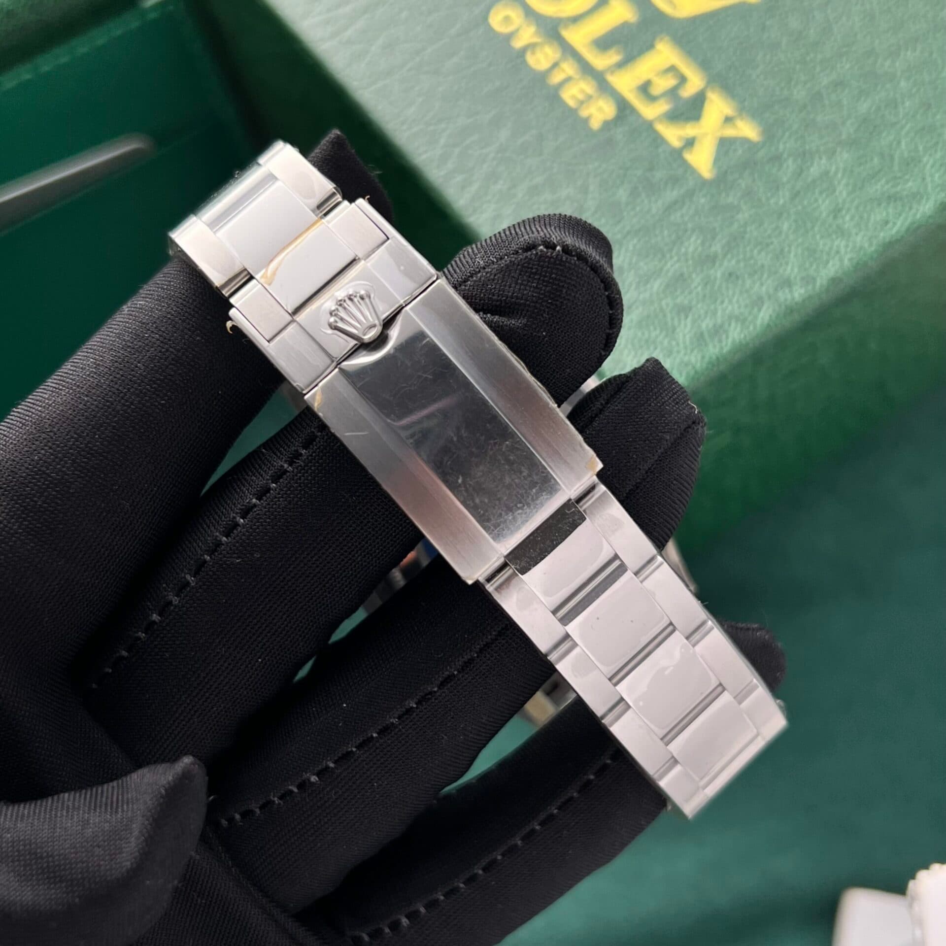 Dong-Ho-Rolex-GMT-Master-II-116719BLRO-Repsi-Replica-11-Clean-40mm-5-scaled-1