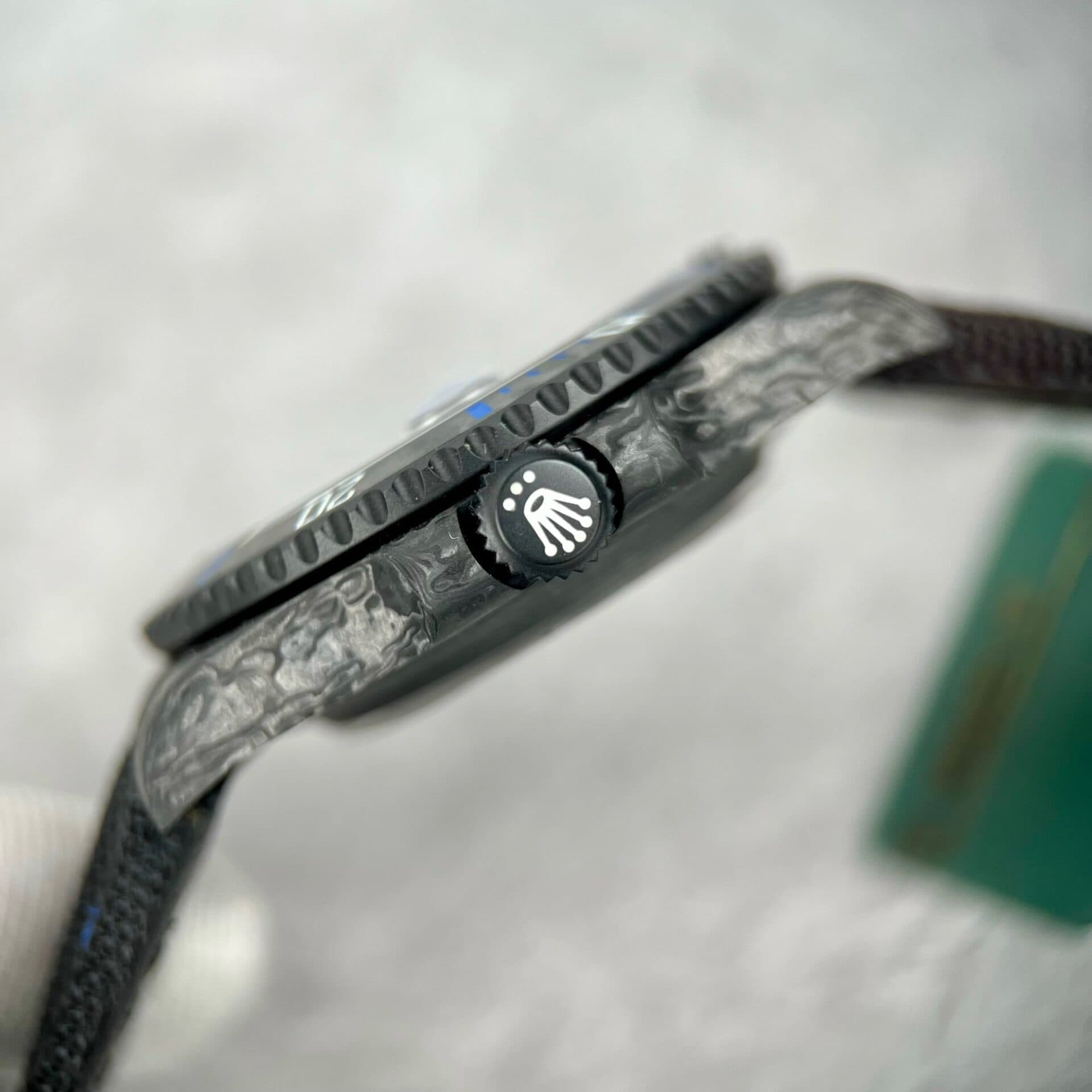 Dong-Ho-Rolex-GMT-Master-II-Diw-Replica-11-Carbon-Sieu-Nhe-40mm-6-1