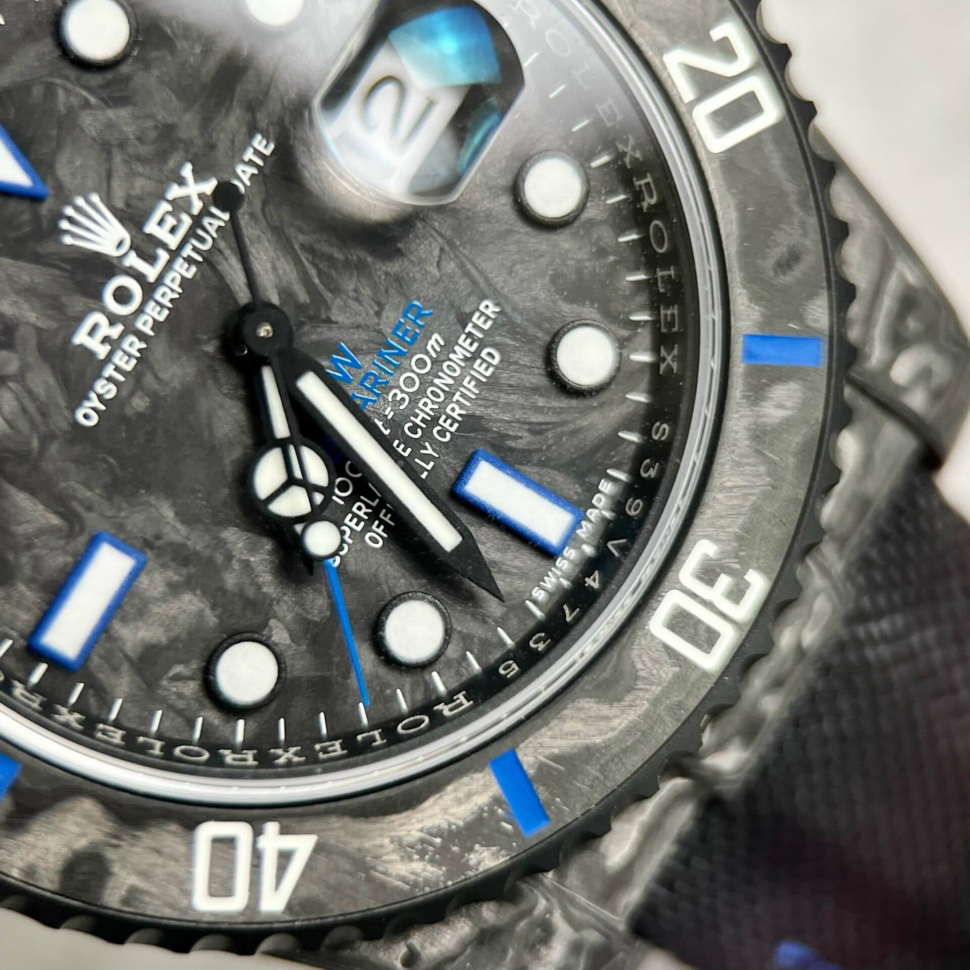 Dong-Ho-Rolex-GMT-Master-II-Diw-Replica-11-Carbon-Sieu-Nhe-40mm-7-1