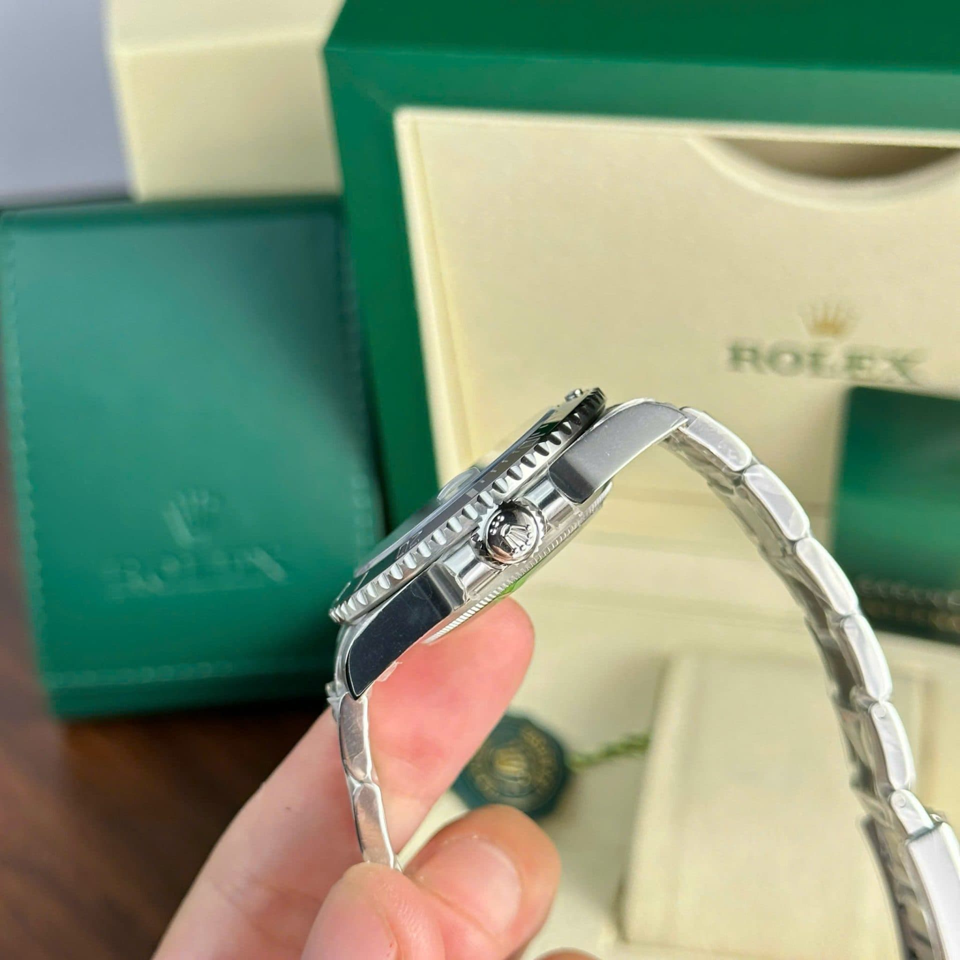 Dong-Ho-Rolex-Nam-Che-Tac-Submariner-126610LN-Mat-Den-Nha-May-VS-41mm-11-1