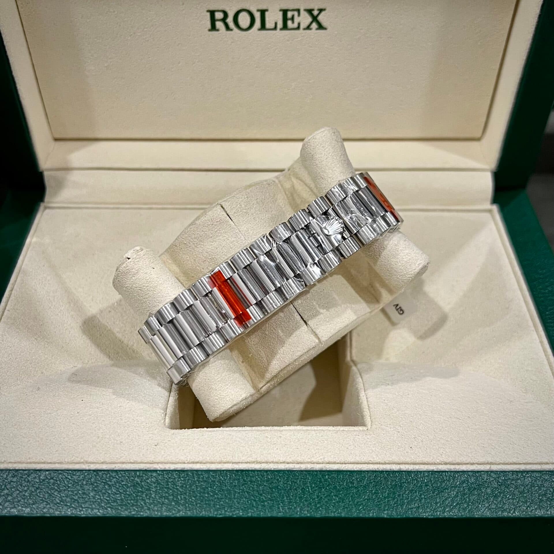 Dong-Ho-Rolex-Nam-Dinh-Kim-Cuong-Moissanite-Day-Date-Rep-11-40mm-1-scaled-1