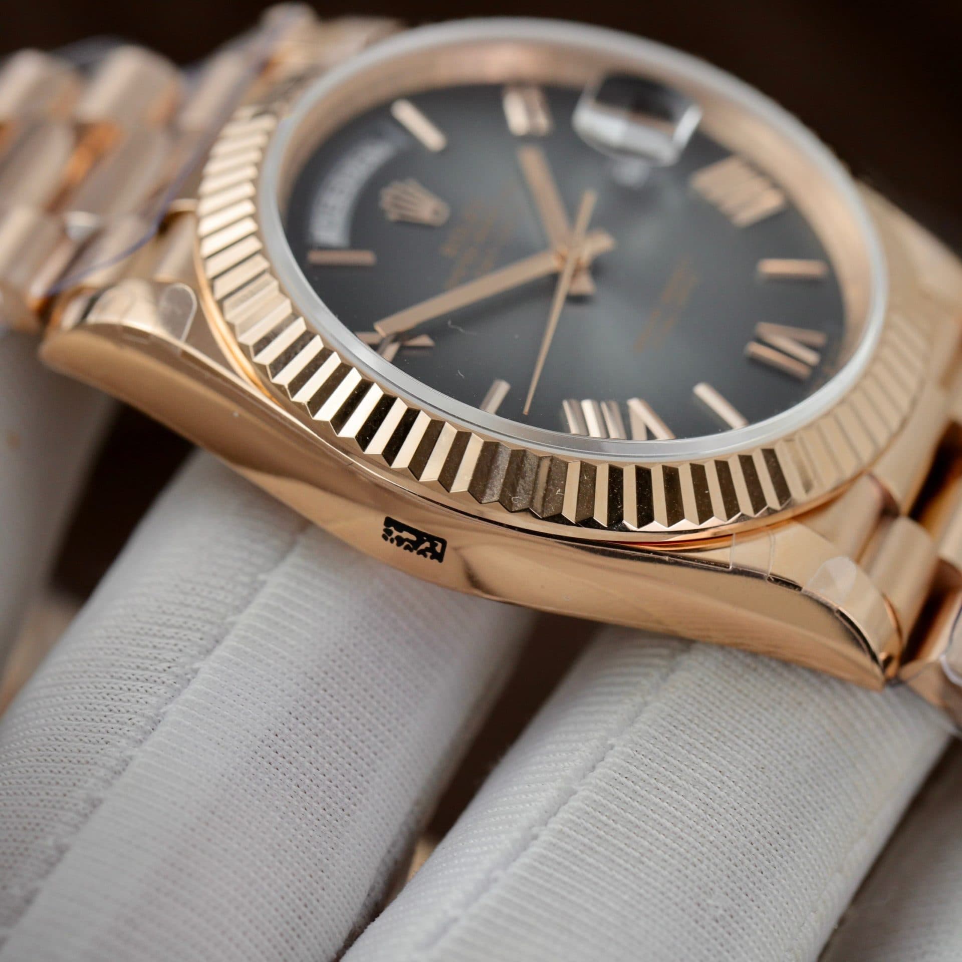 Dong-Ho-Rolex-Nam-Rep-11-Day-Date-Gray-Ombre-185-Grams-Nha-May-QF-40mm-7-1